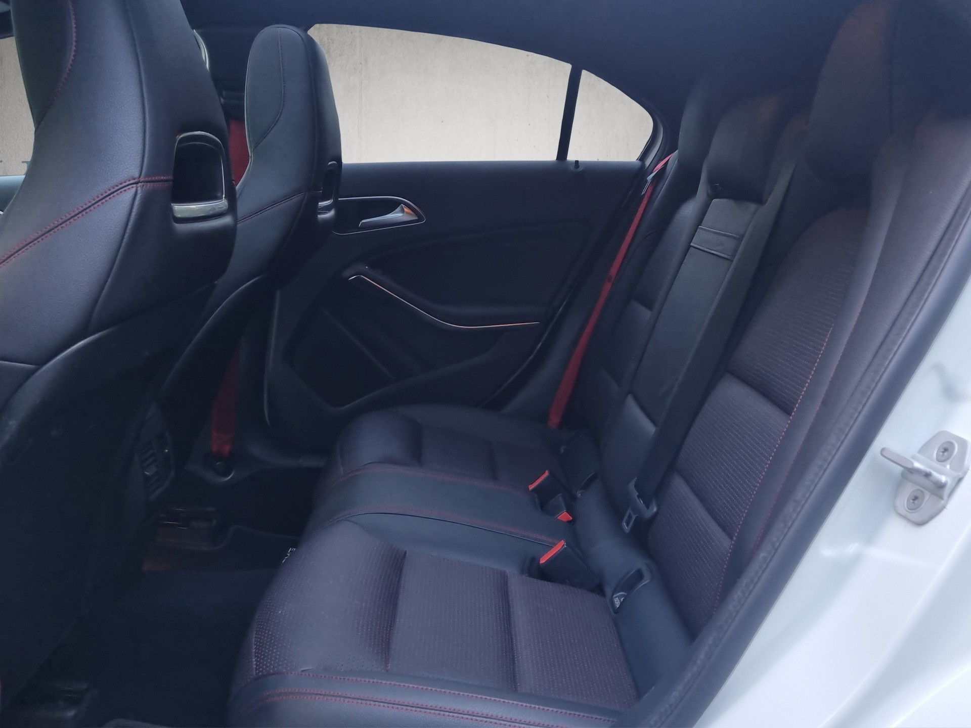 MERCEDES-BENZ A 45 AMG 4m-image-10