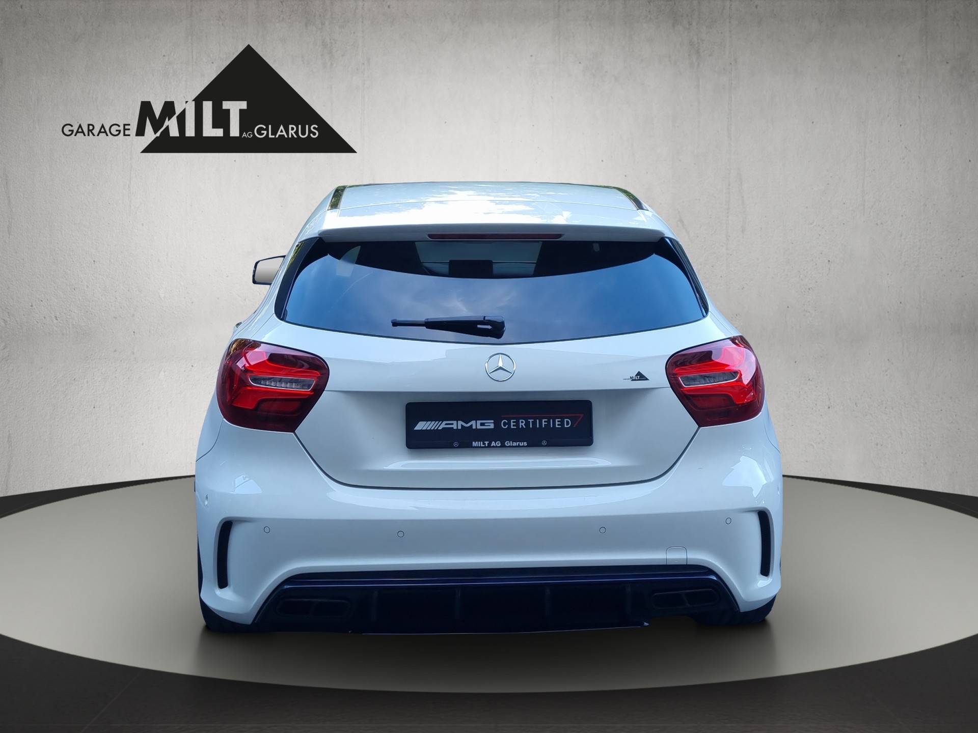 MERCEDES-BENZ A 45 AMG 4m-image-4