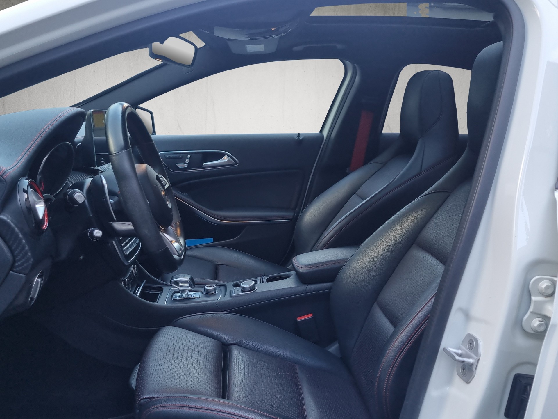 MERCEDES-BENZ A 45 AMG 4m-image-8