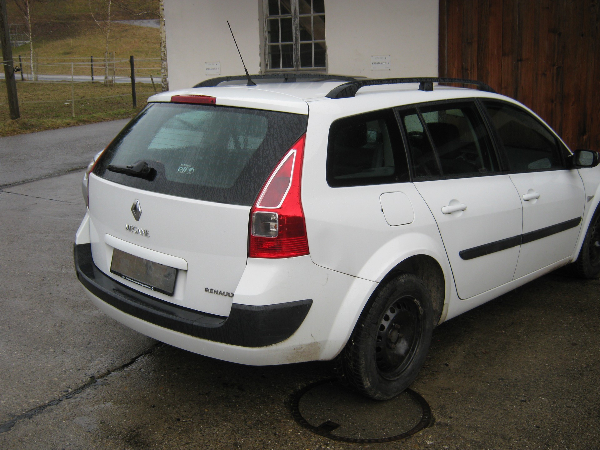 RENAULT Mégane Break 1.5 dCi Expression-image-5