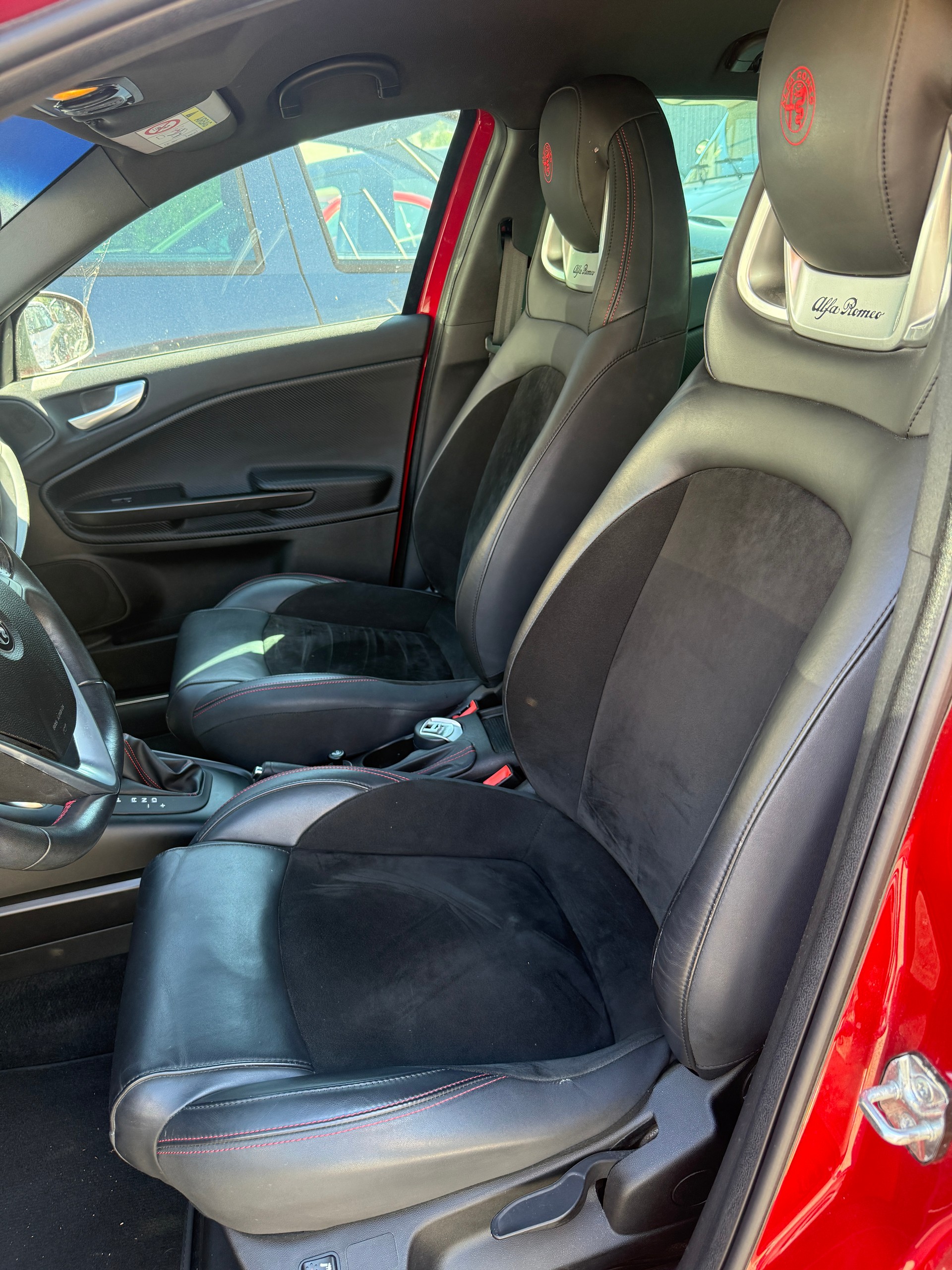 ALFA ROMEO Giulietta 1750 TBi Veloce TCT-image-4