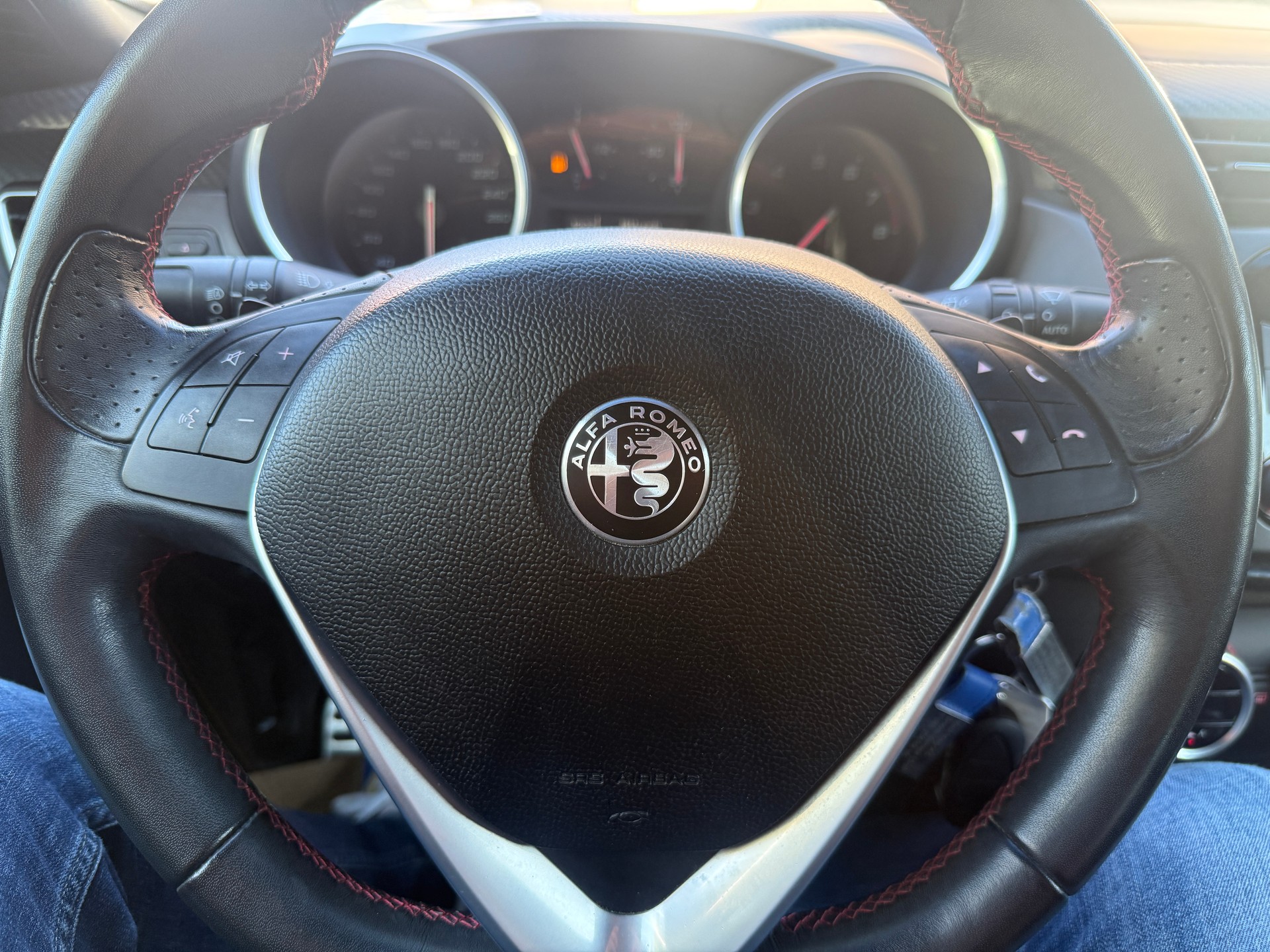 ALFA ROMEO Giulietta 1750 TBi Veloce TCT-image-7