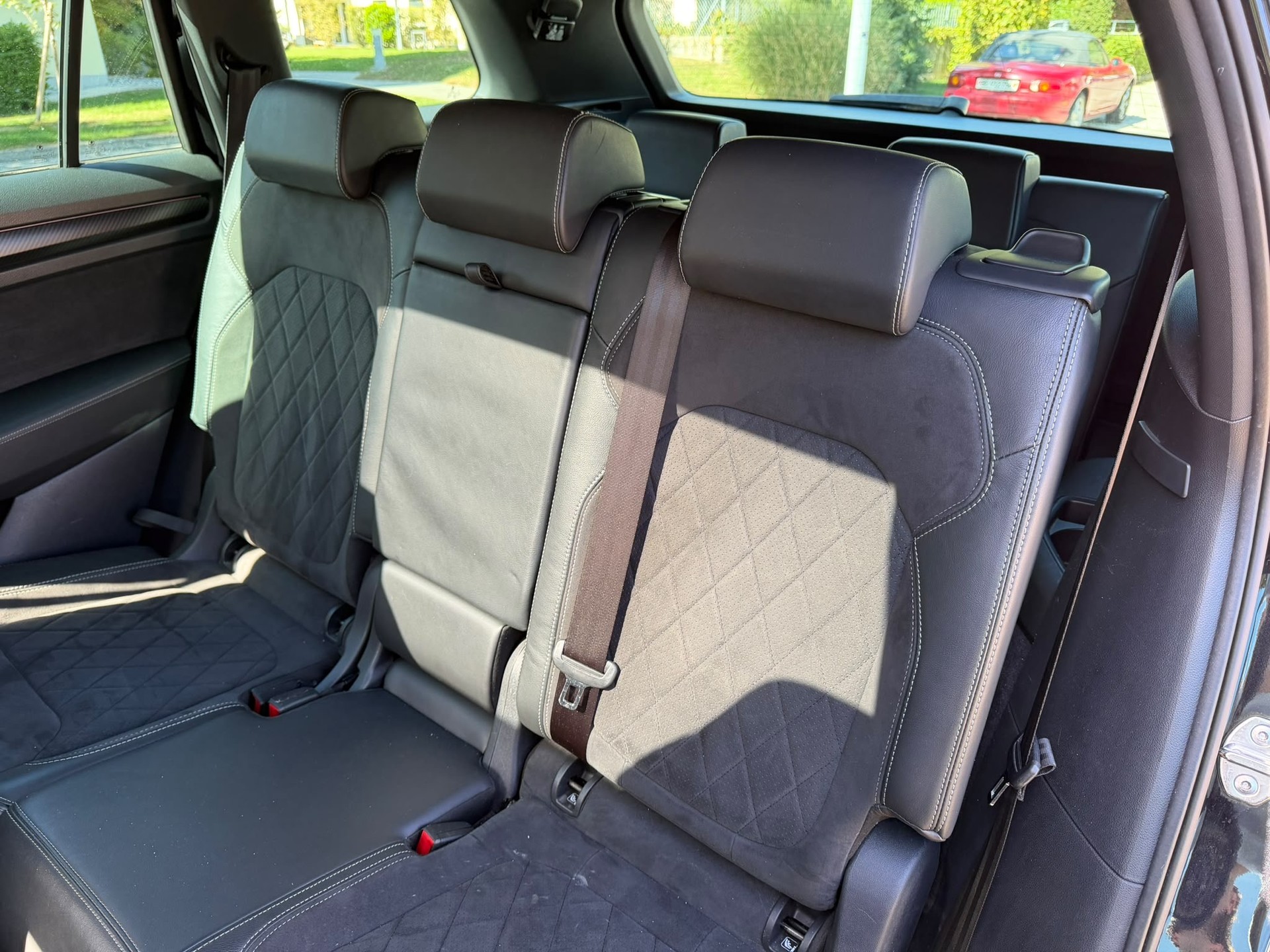 SKODA Kodiaq 2.0 TDI CR SportLine 4x4 DSG-image-13