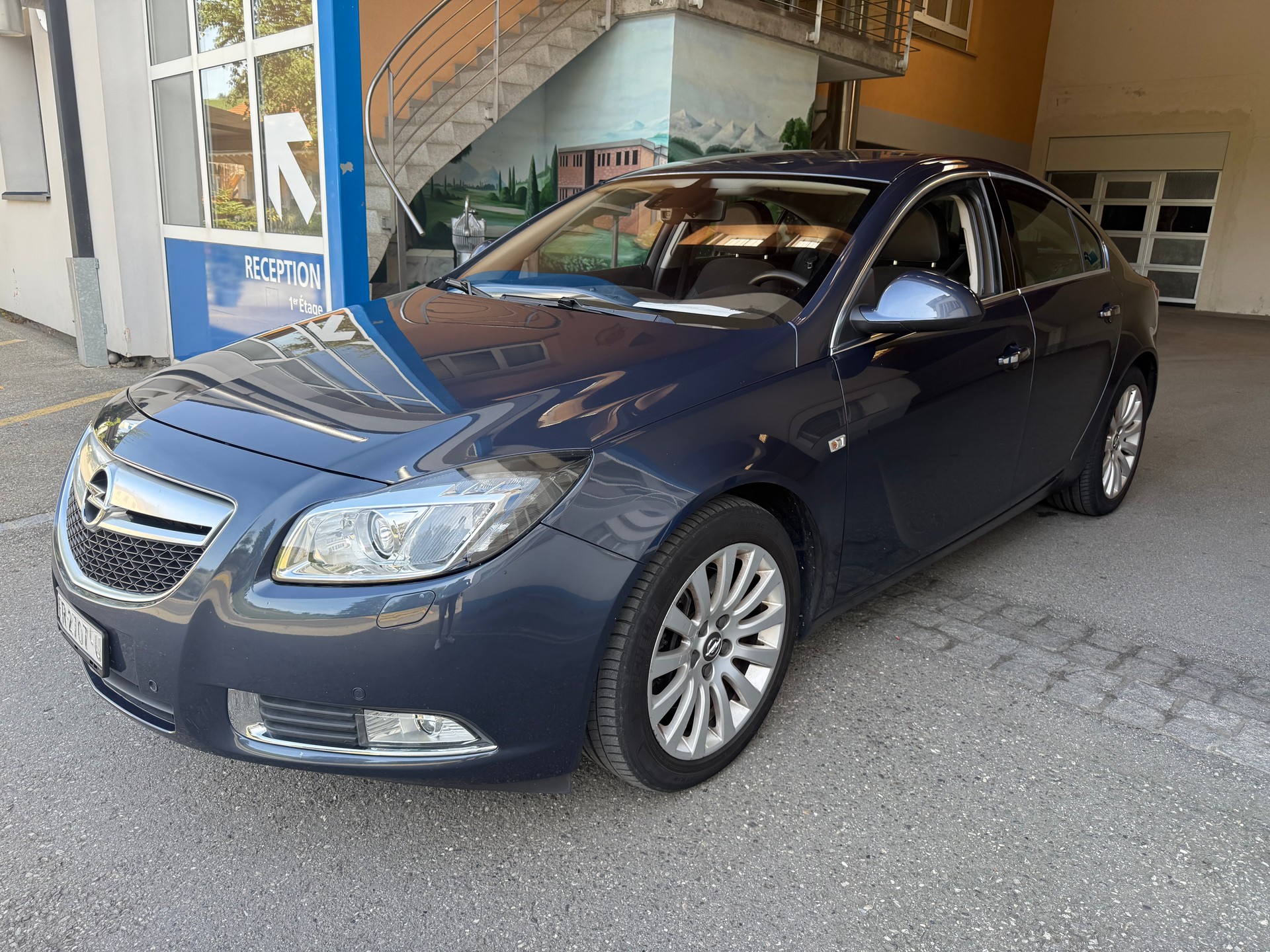 OPEL Insignia 2.8 Turbo Cosmo 4WD Automatic-image-0