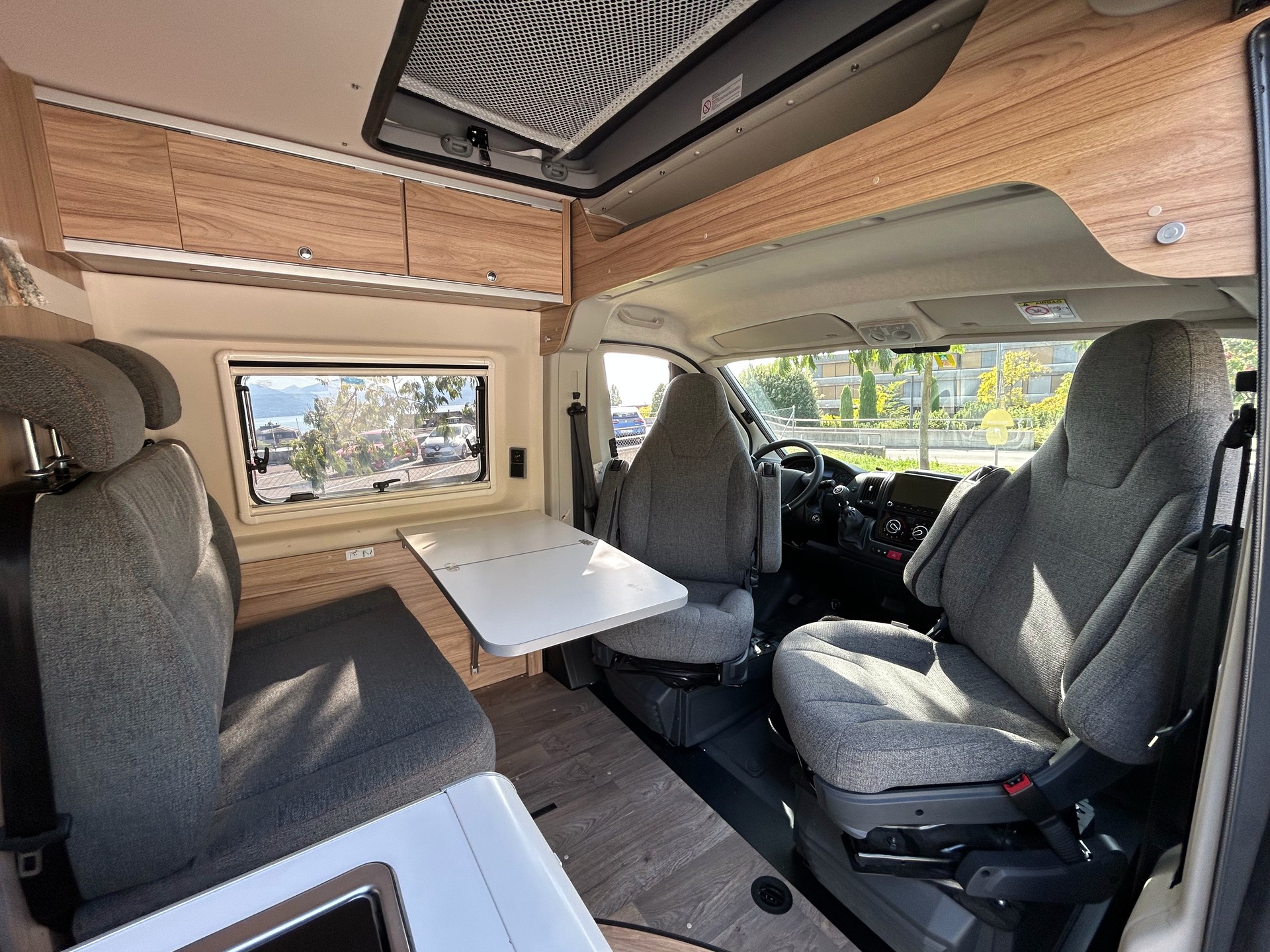 HYMER Grand Canyon CrossOver-image-12