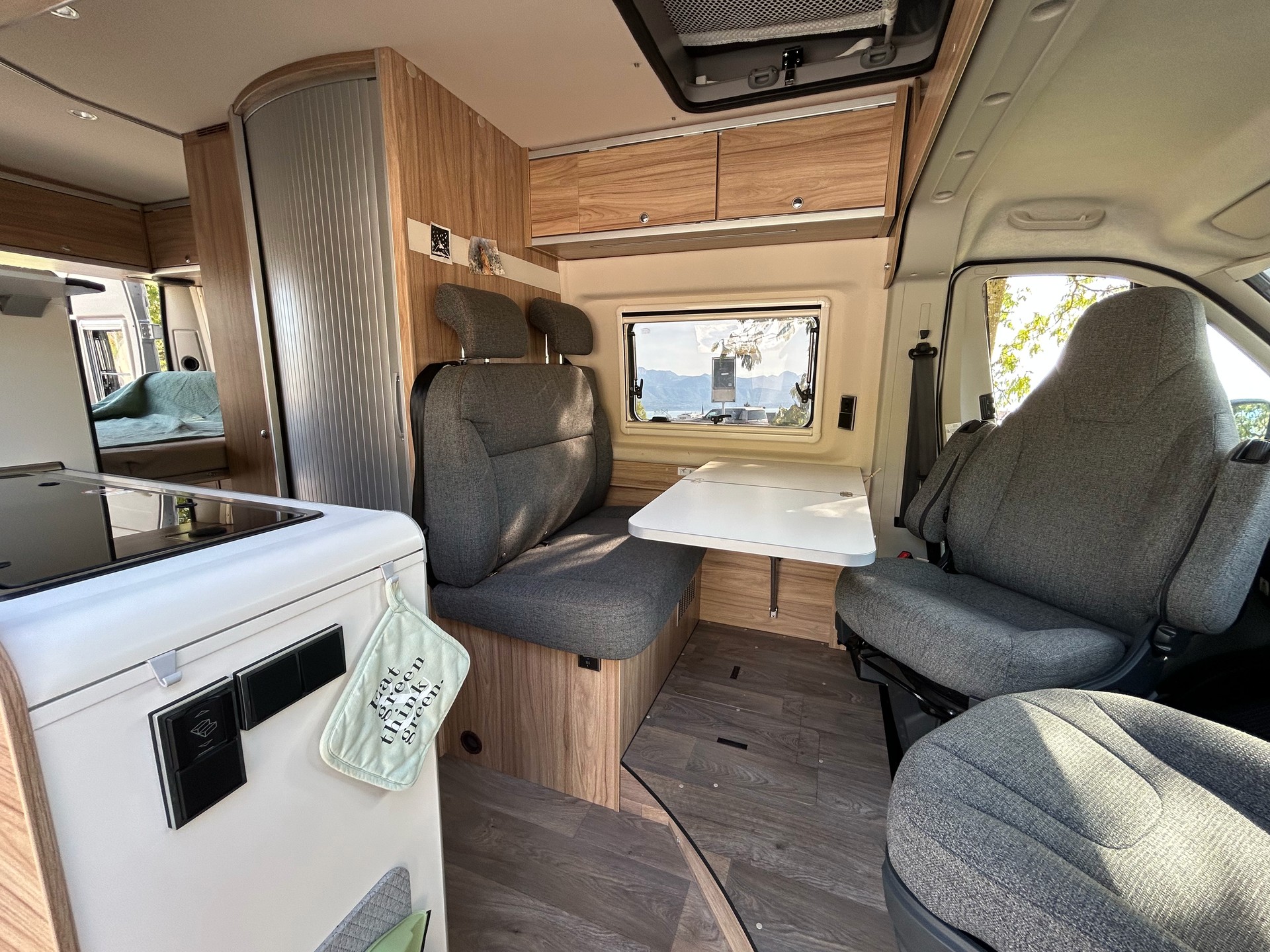 HYMER Grand Canyon CrossOver-image-4