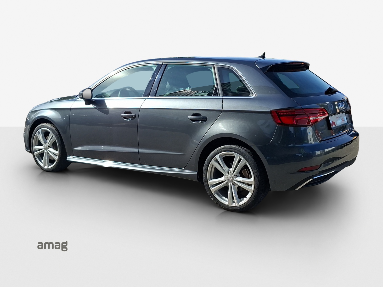 AUDI A3 Sportback 40 TFSI e-tron Sport S-tronic-image-2