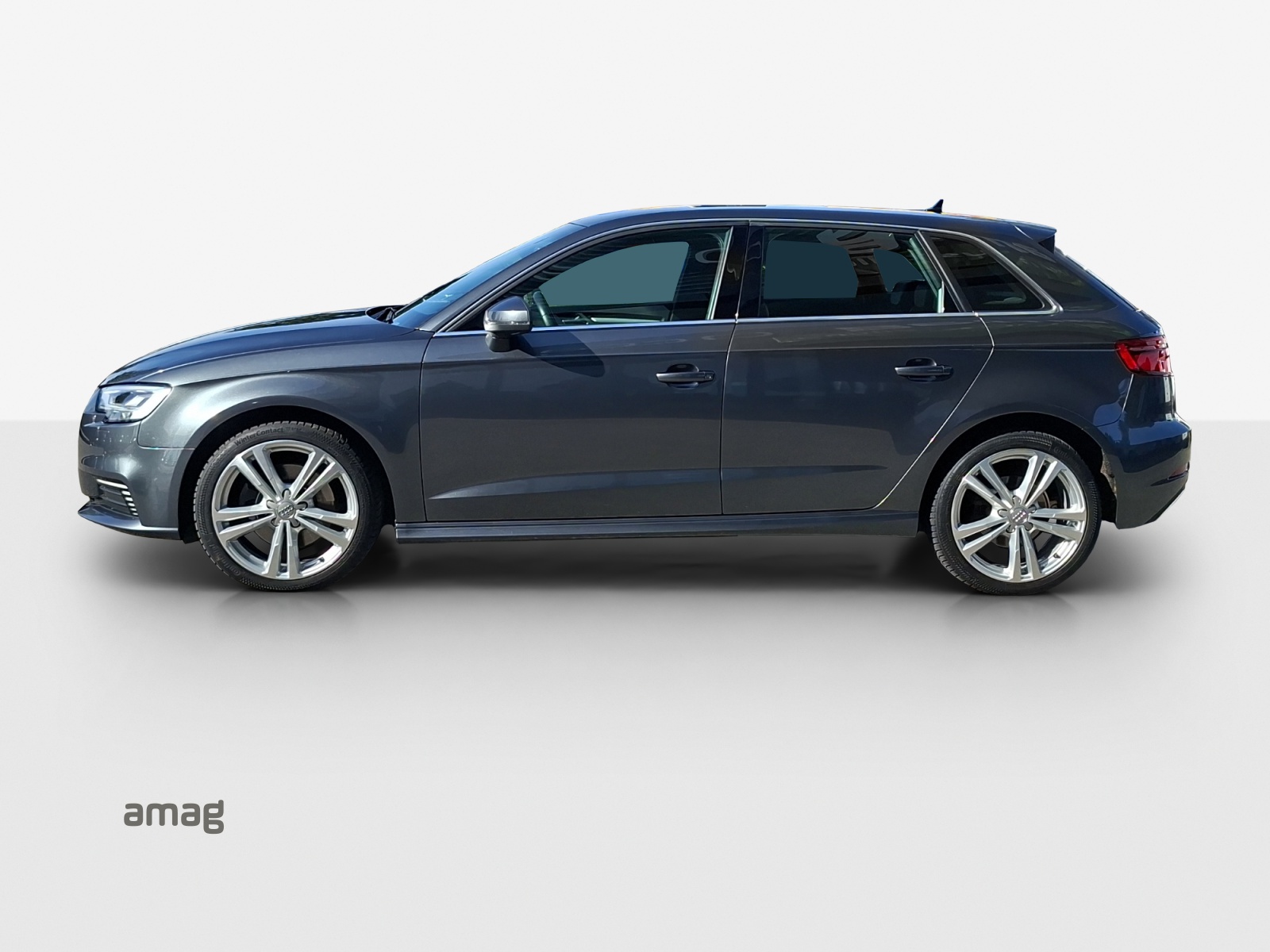 AUDI A3 Sportback 40 TFSI e-tron Sport S-tronic-image-1