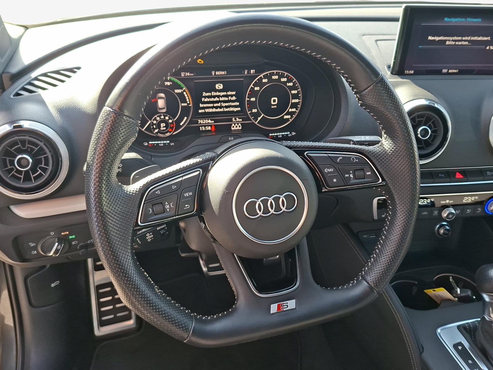 AUDI A3 Sportback 40 TFSI e-tron Sport S-tronic-image-10