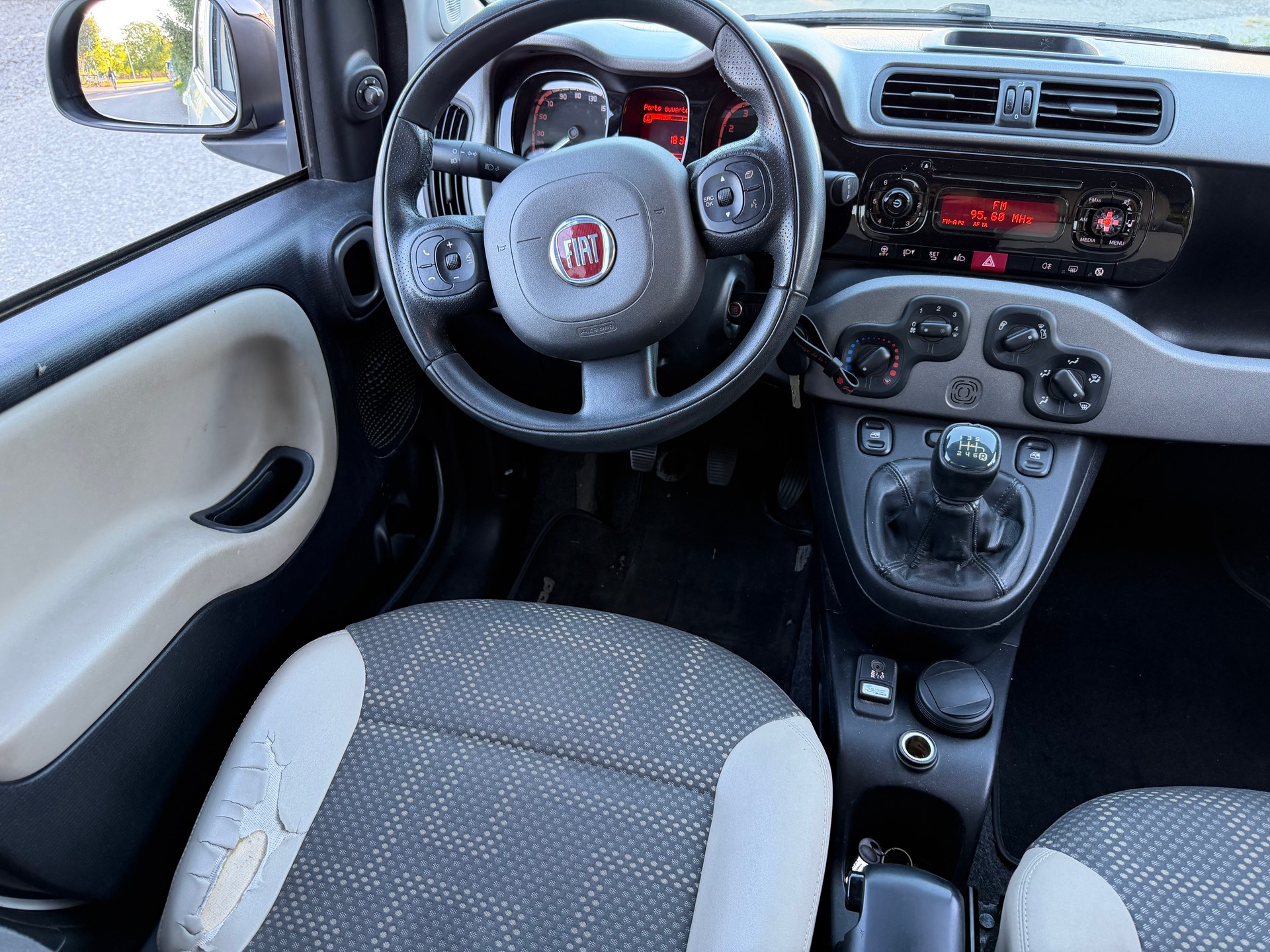 FIAT Panda 0.9 Twinair Turbo Antartica 4x4-image-5