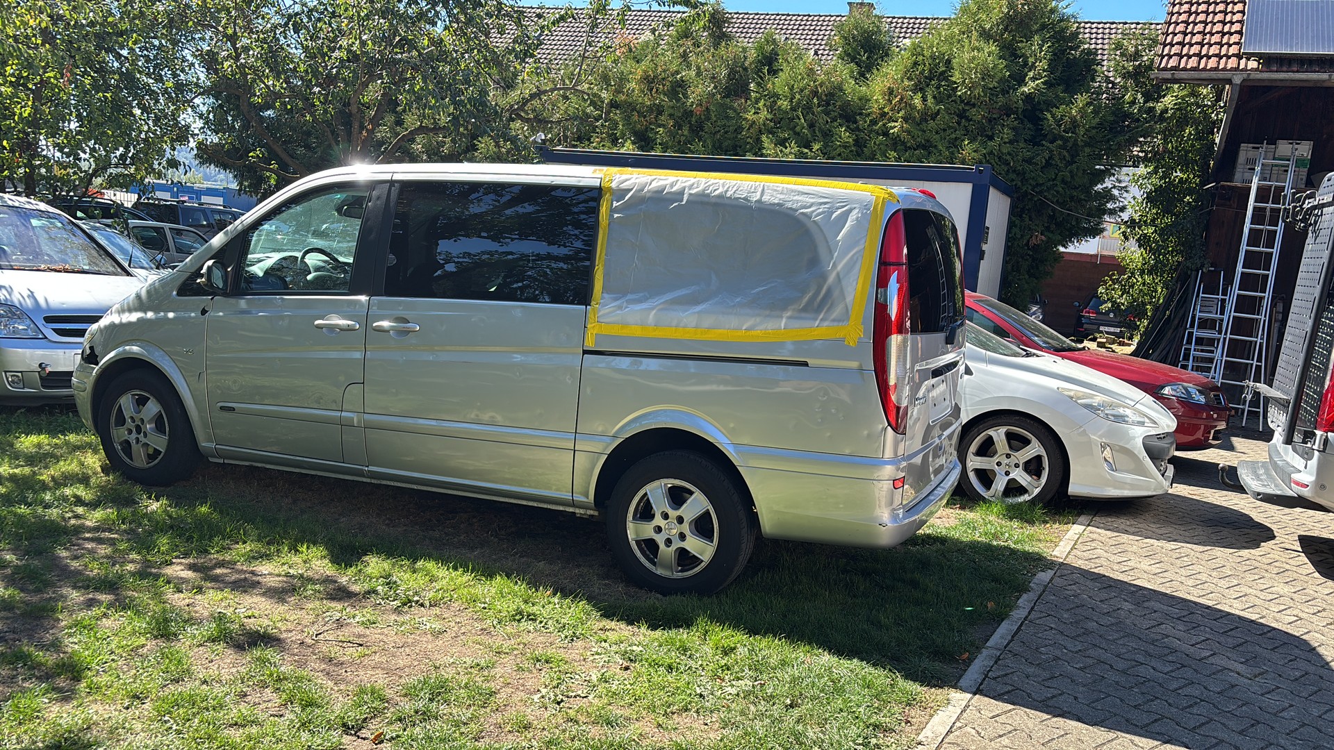 MERCEDES-BENZ Viano 3.0 CDI Fun L Plus Automat-image-1