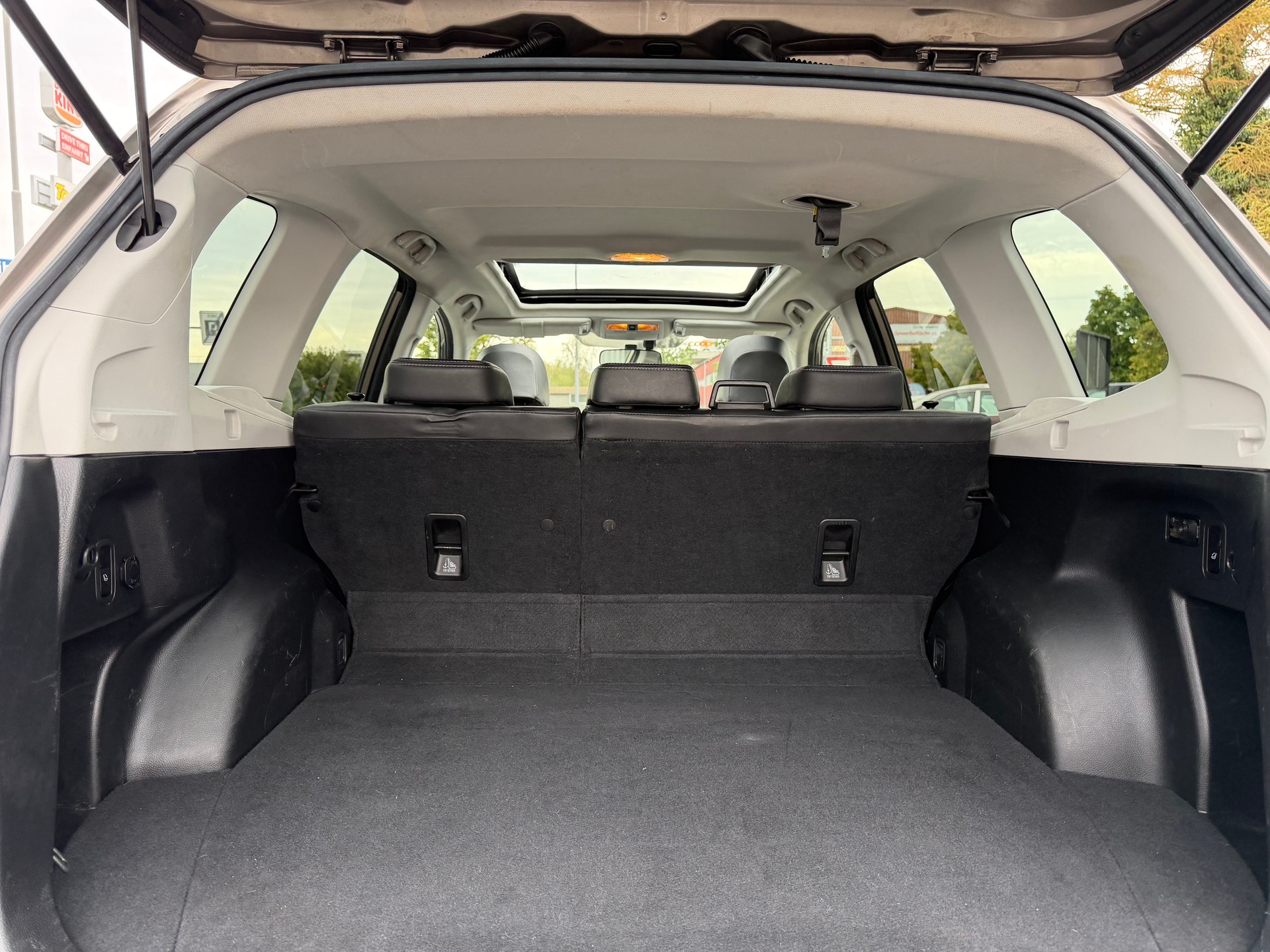 SUBARU Forester 2.0XT Luxury Lineartronic-image-15