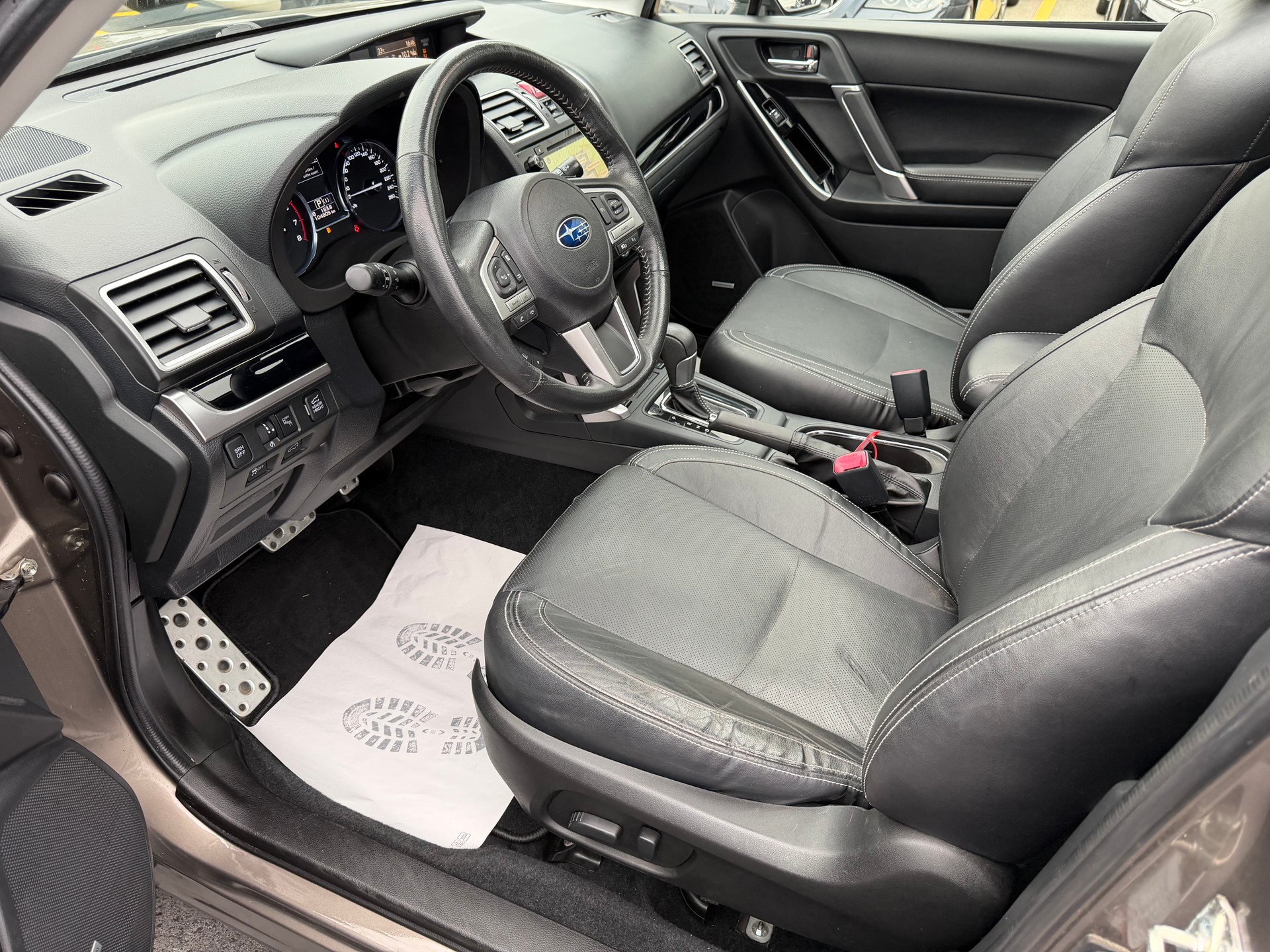 SUBARU Forester 2.0XT Luxury Lineartronic-image-7