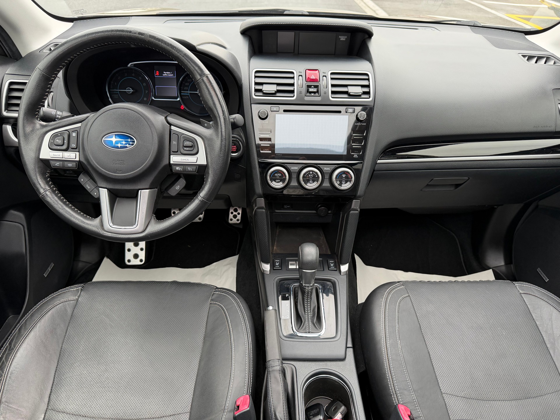 SUBARU Forester 2.0XT Luxury Lineartronic-image-13