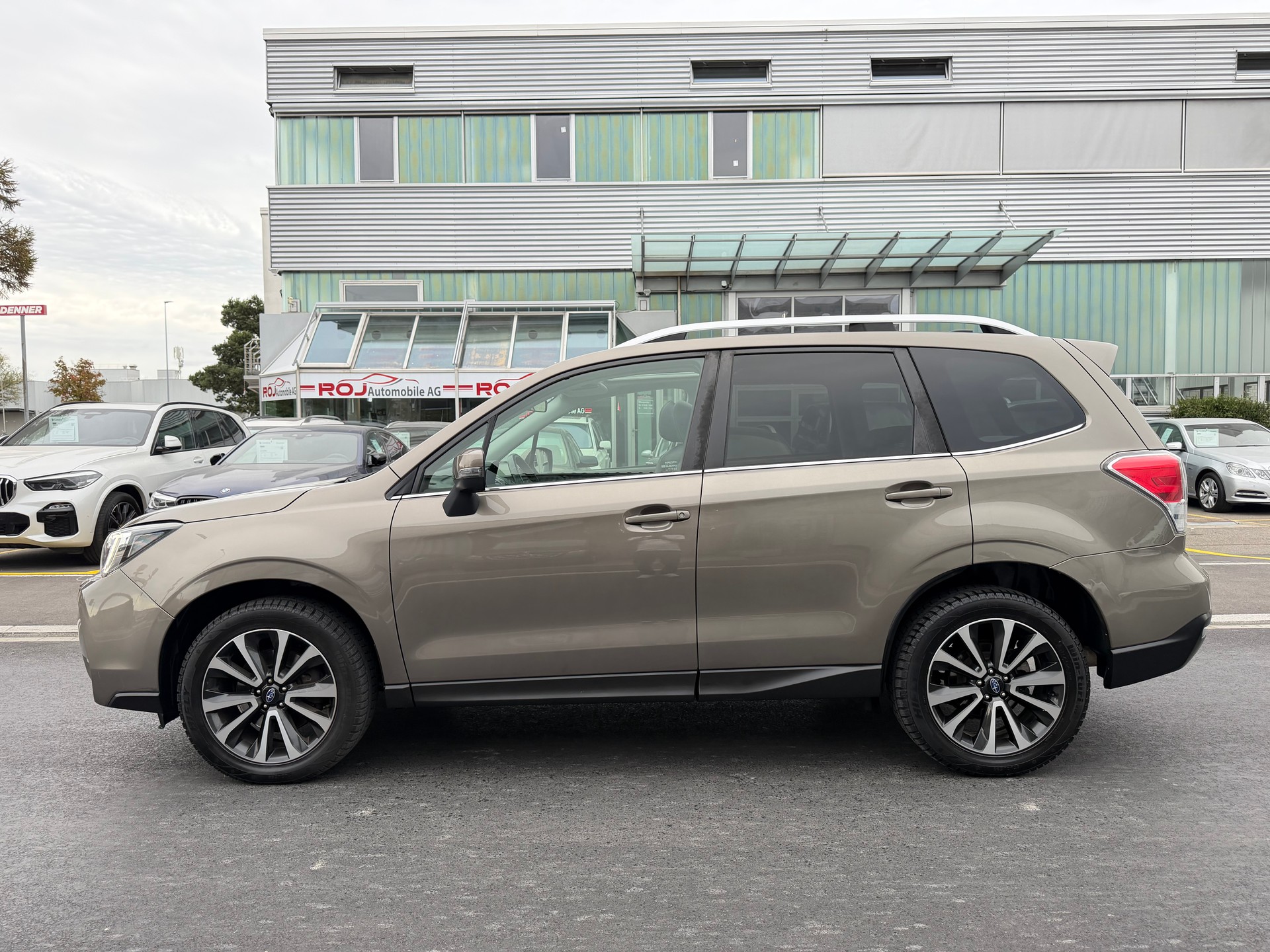 SUBARU Forester 2.0XT Luxury Lineartronic-image-0