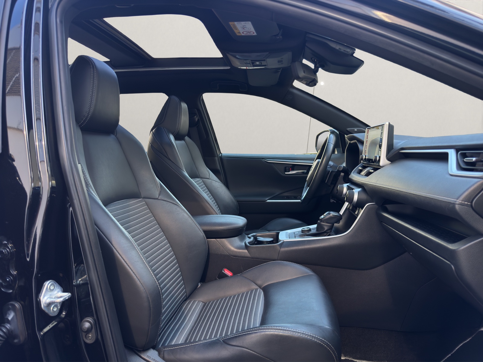 TOYOTA RAV-4 2.5 HSD Black Edition e-CVT 4WD-image-11