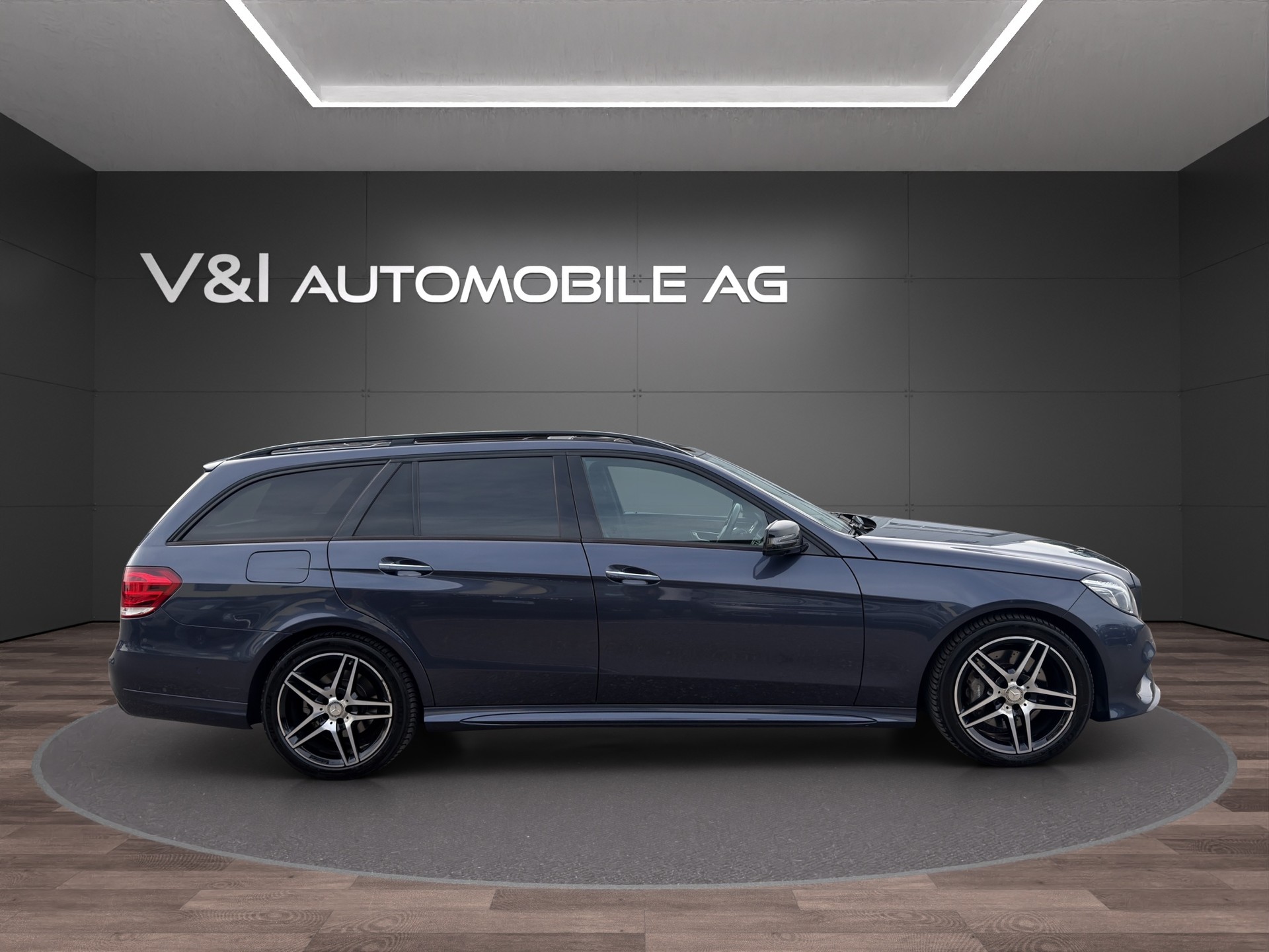 MERCEDES-BENZ E 350 BlueTEC Avantgarde 4Matic 7G-Tronic-image-7