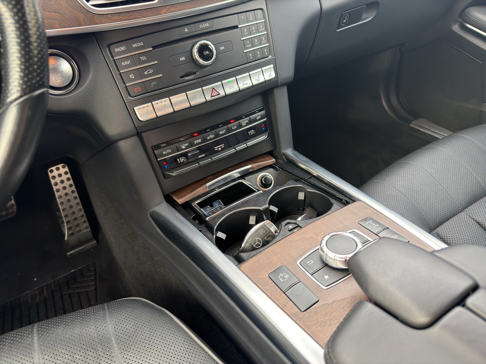 MERCEDES-BENZ E 350 BlueTEC Avantgarde 4Matic 7G-Tronic-image-16