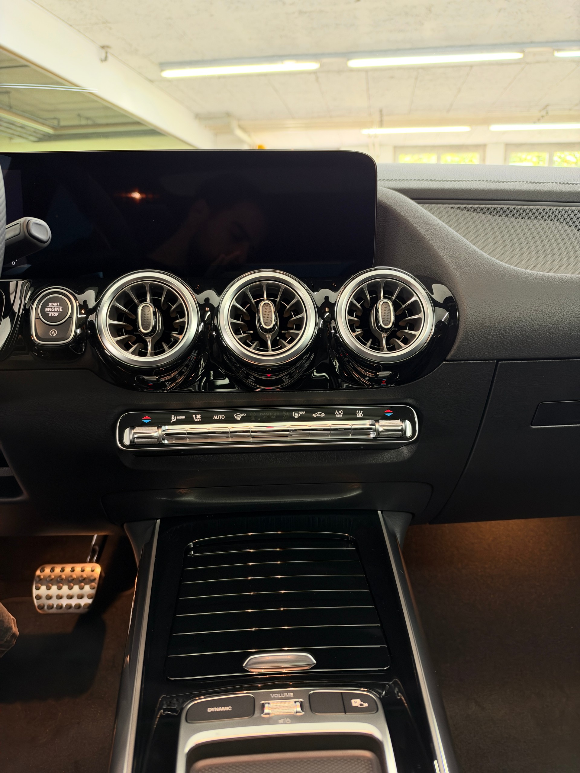 MERCEDES-BENZ GLA 250 4Matic Swiss Star-image-10