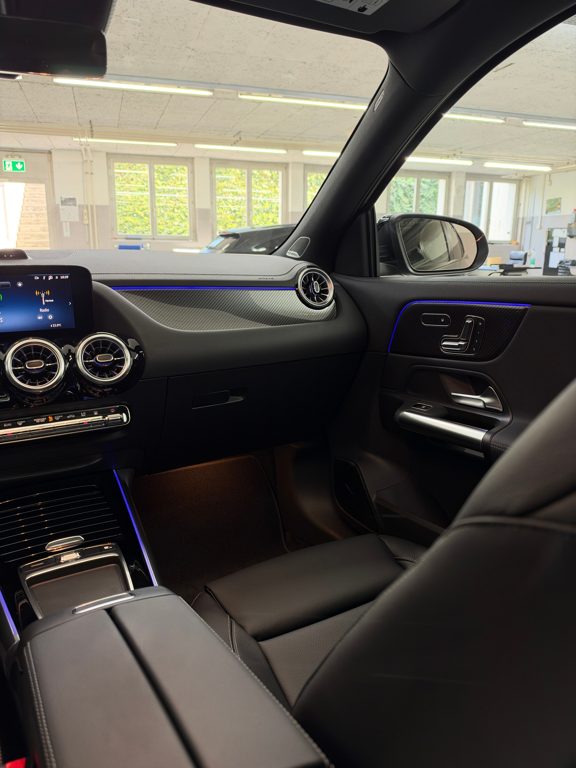 MERCEDES-BENZ GLA 250 4Matic Swiss Star-image-14