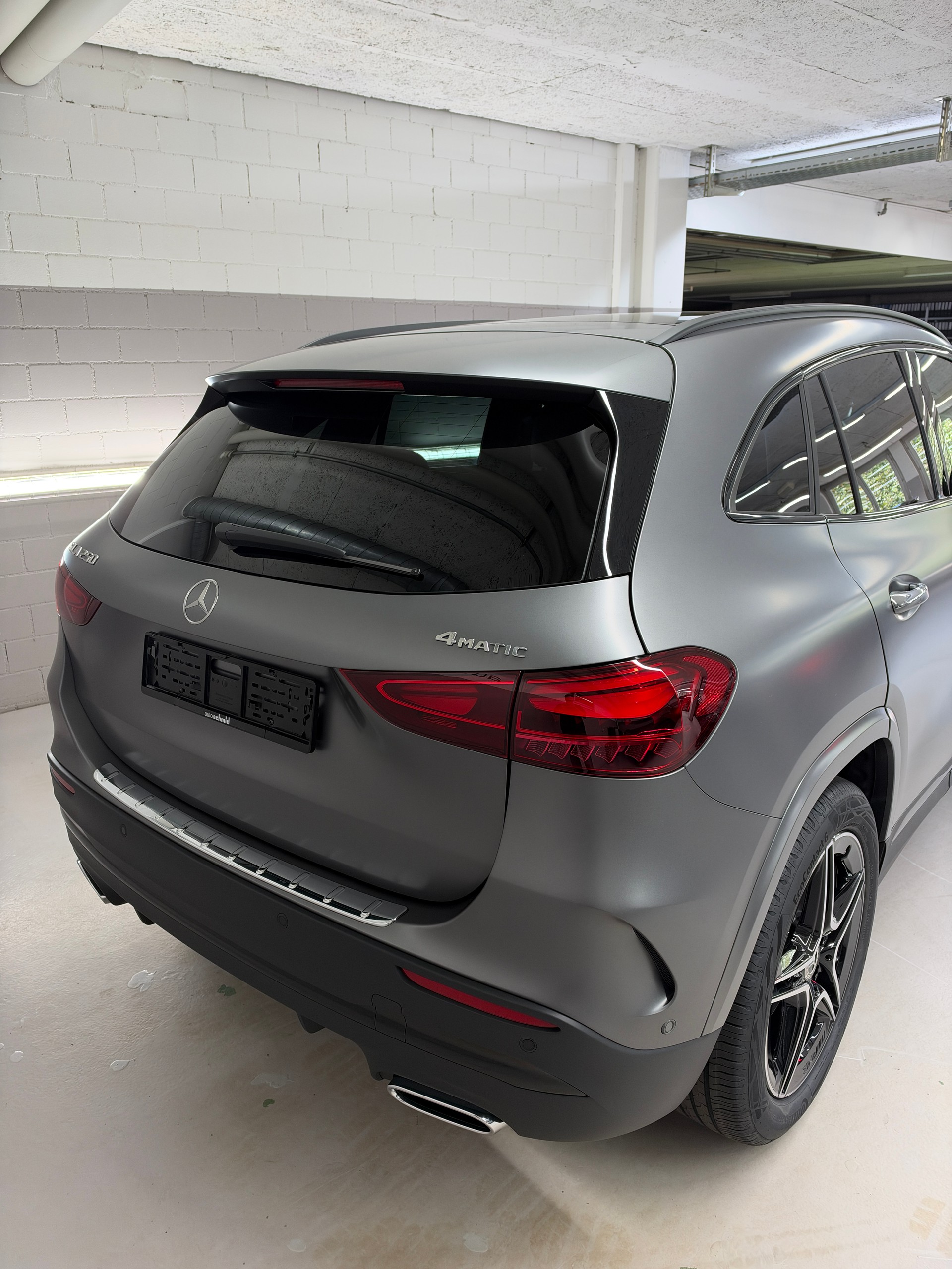 MERCEDES-BENZ GLA 250 4Matic Swiss Star-image-5