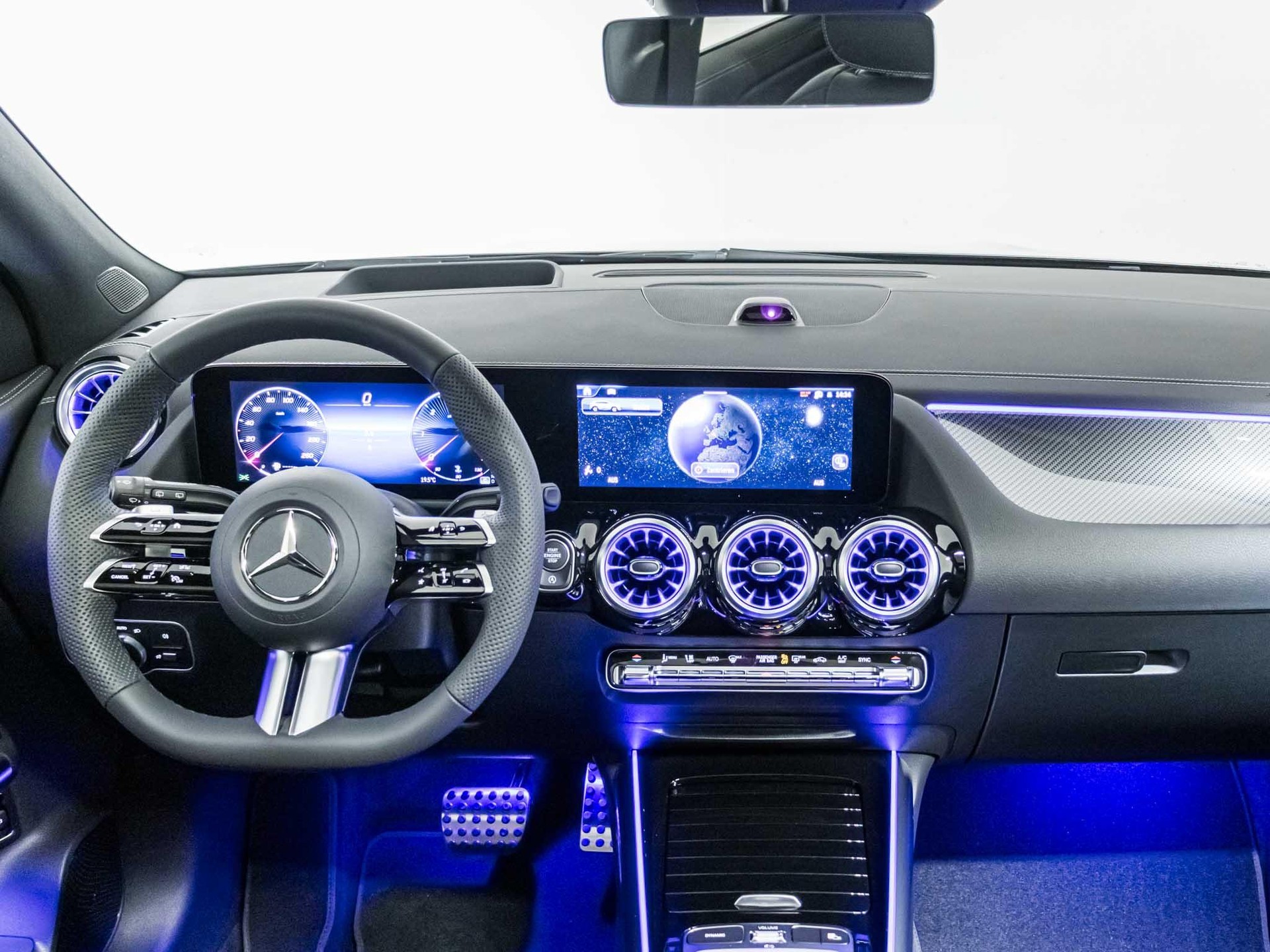MERCEDES-BENZ GLA 220 d 4MATIC Swiss Star-image-11