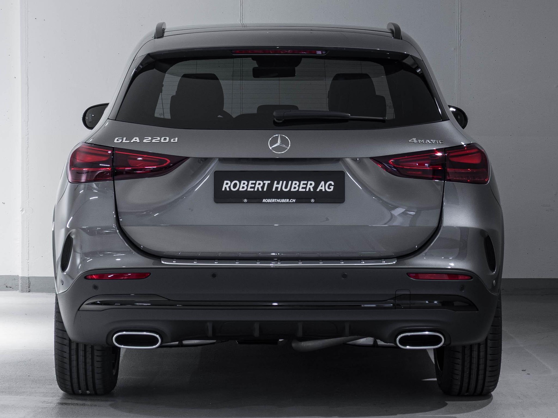 MERCEDES-BENZ GLA 220 d 4MATIC Swiss Star-image-5