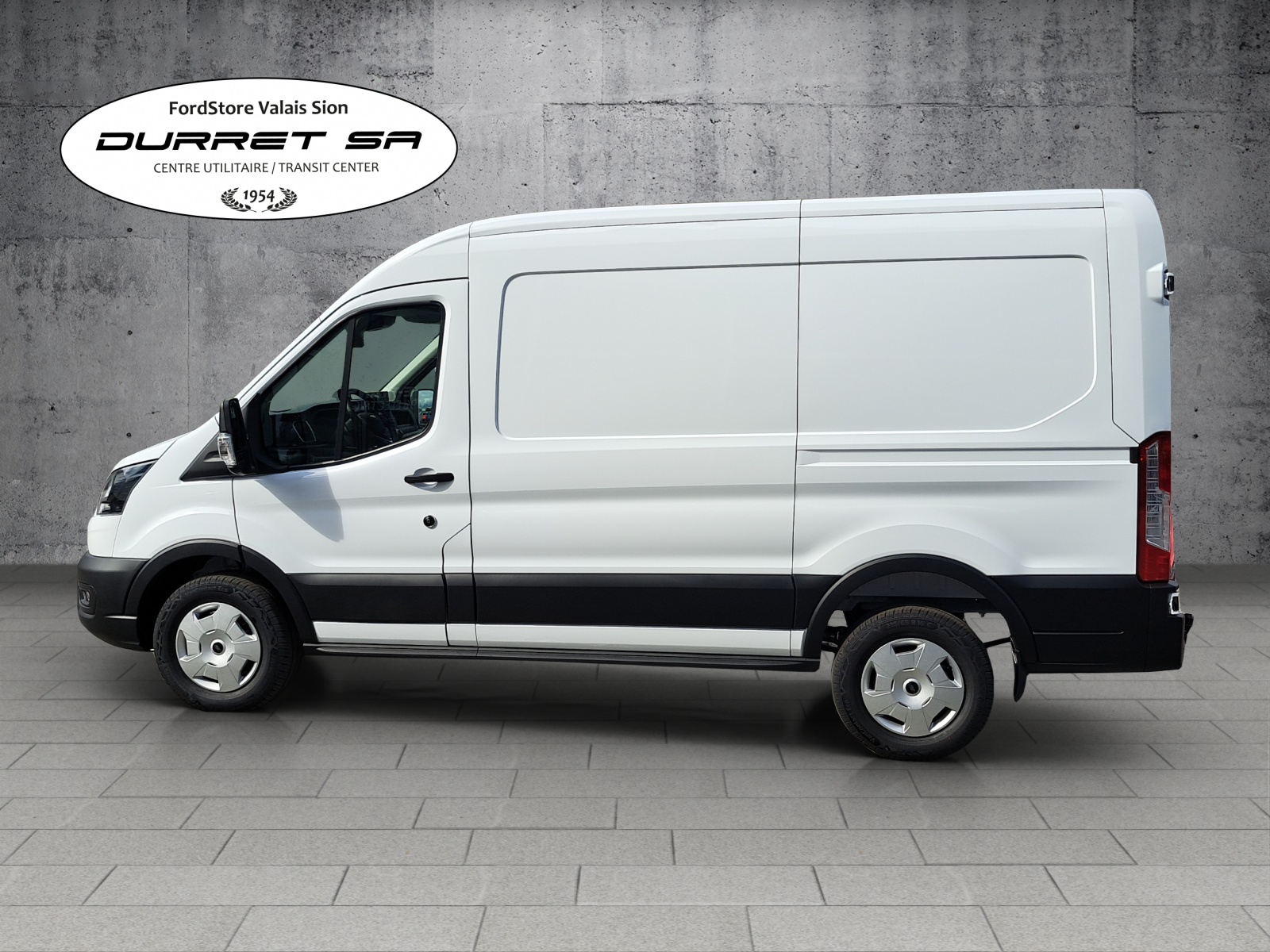 FORD Transit Van 350 L2 Trend 2.0 TDCi 130 4WD-image-4