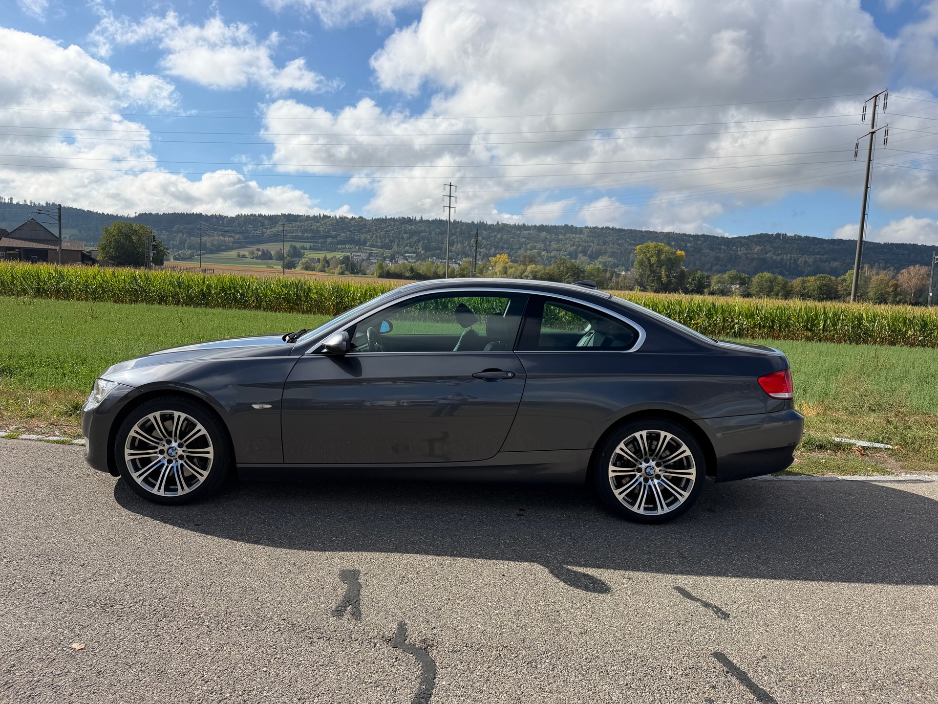 BMW 335i xDrive Coupé-image-8