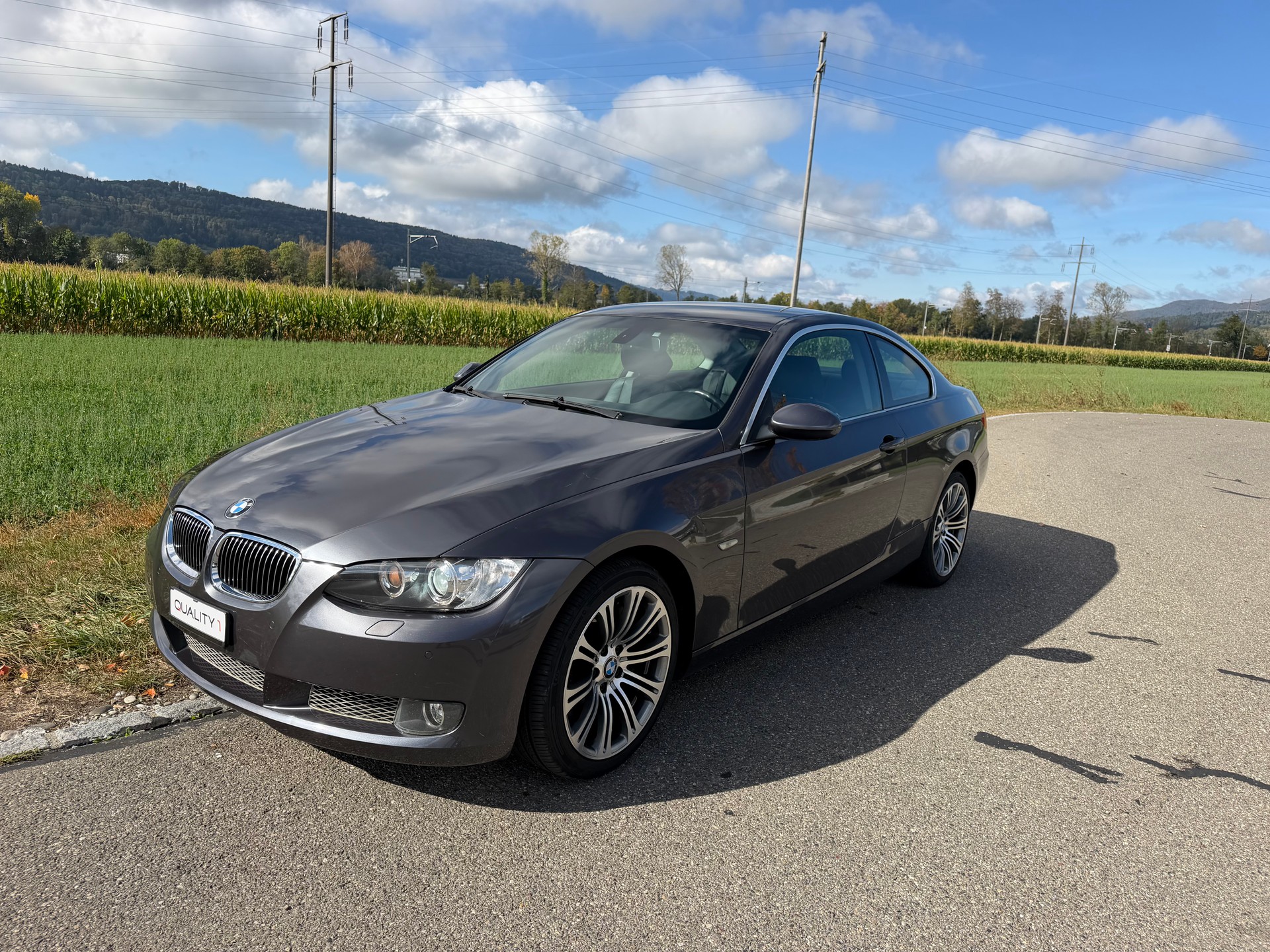 BMW 335i xDrive Coupé-image-1