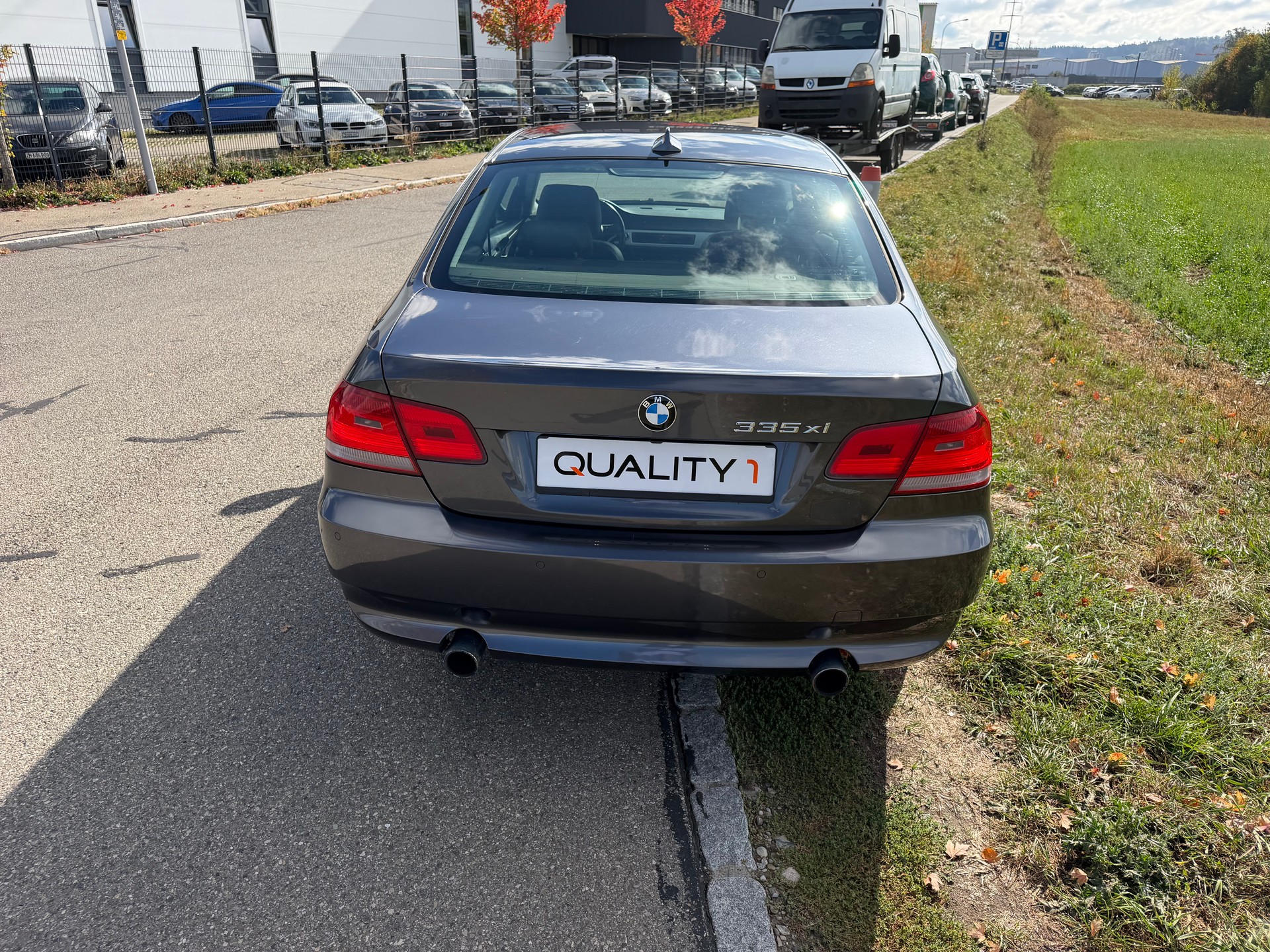 BMW 335i xDrive Coupé-image-12