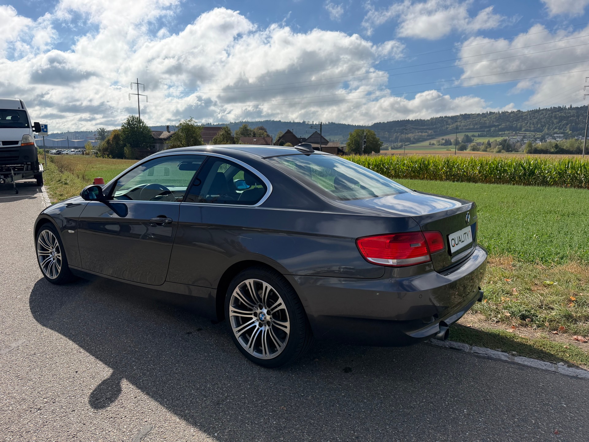 BMW 335i xDrive Coupé-image-9