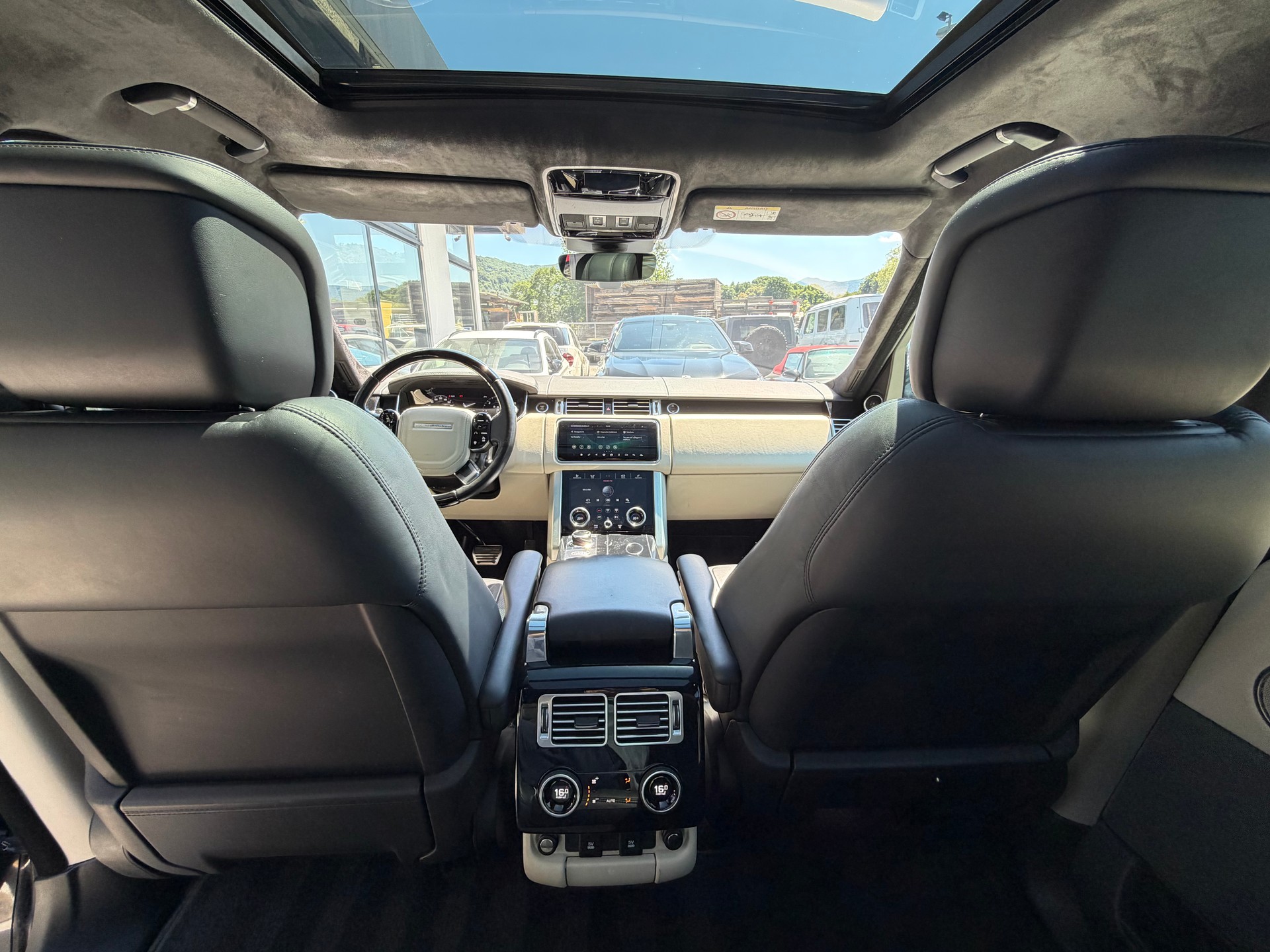 LAND ROVER Range Rover 4.4 SDV8 Autobiography Automatic-image-16