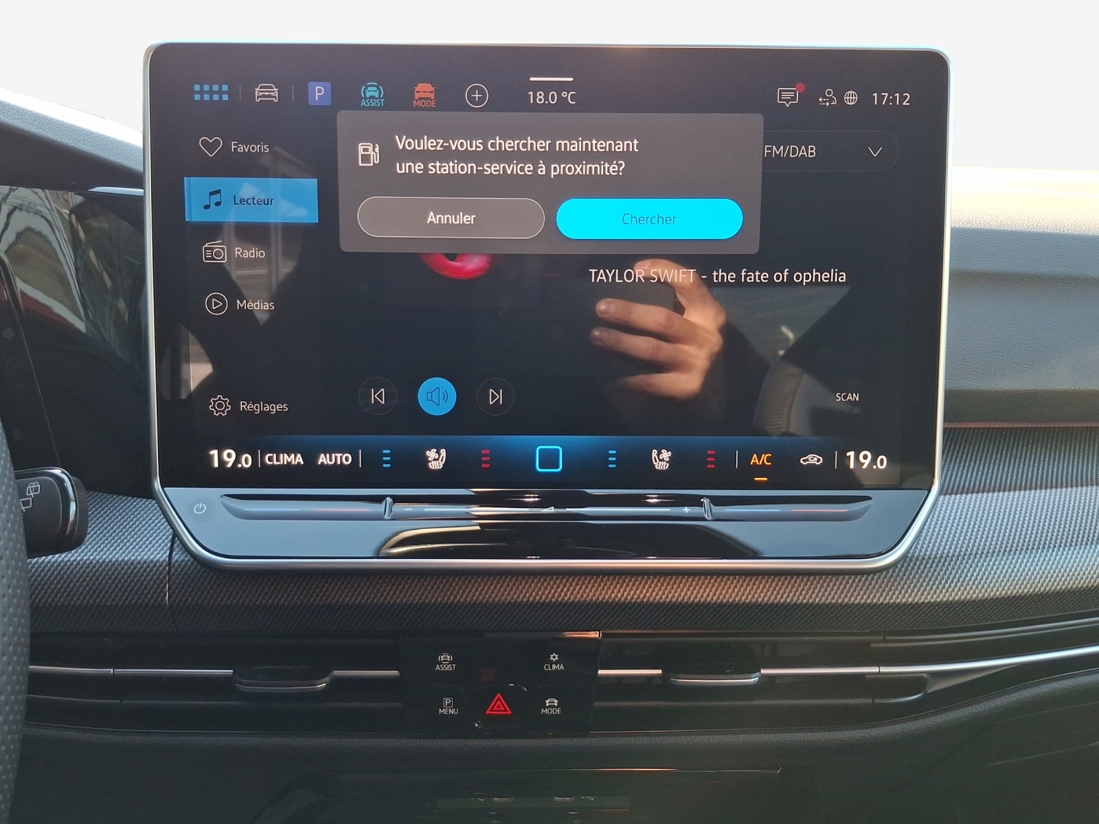VW Golf 2.0 TSI R DSG 4 Motion-image-10