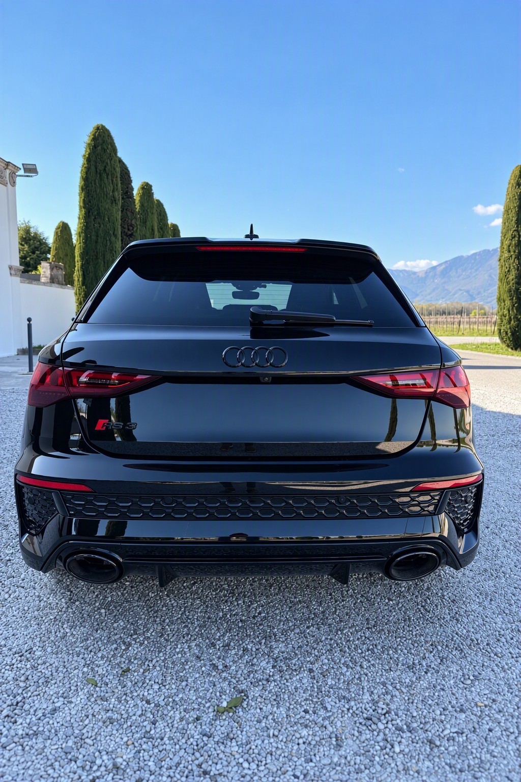 AUDI 2.5 TFSI quattro S-Tronic-image-3