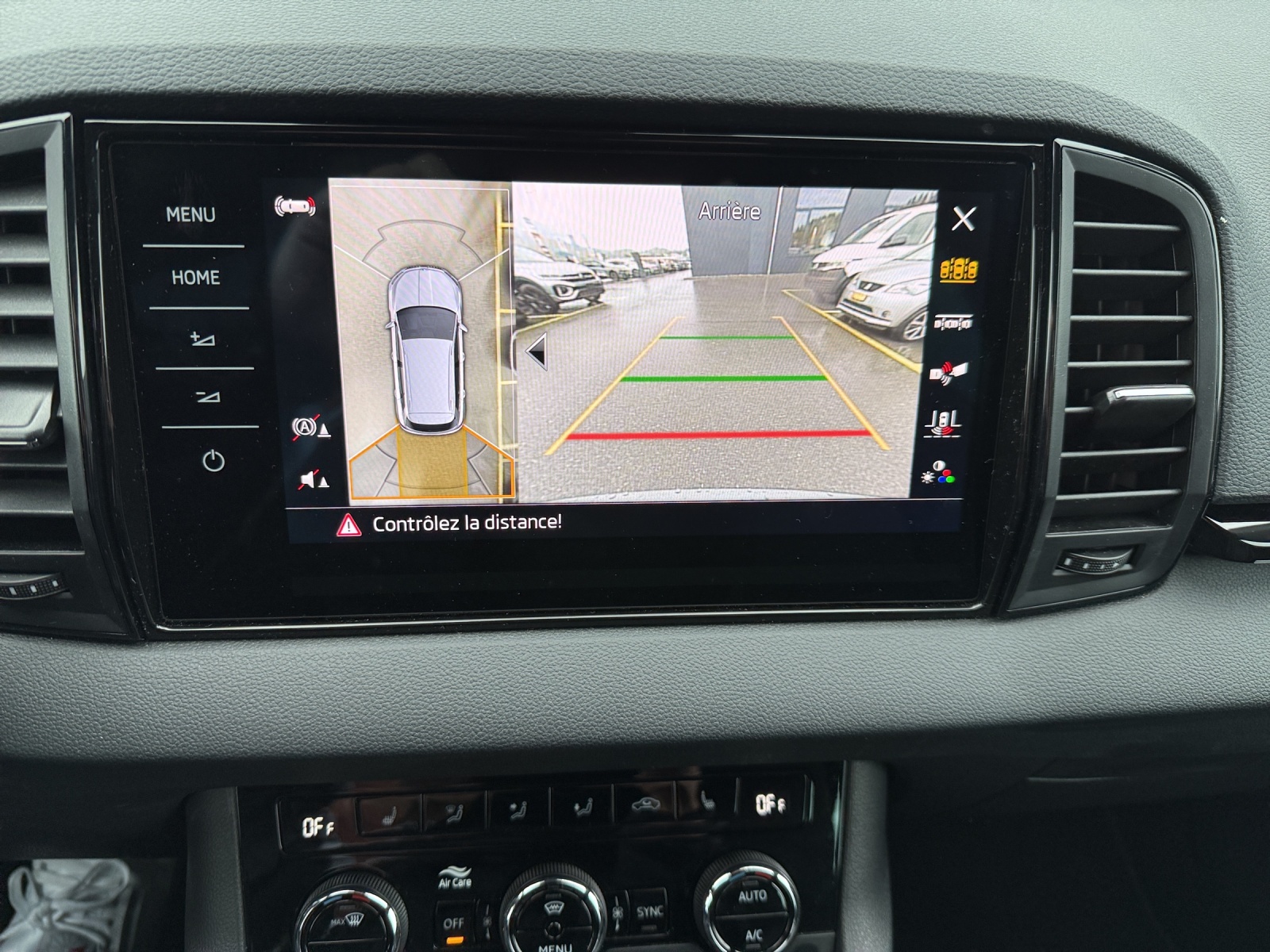 SKODA Karoq 2.0 TSI SportLine 4x4 DSG-image-15