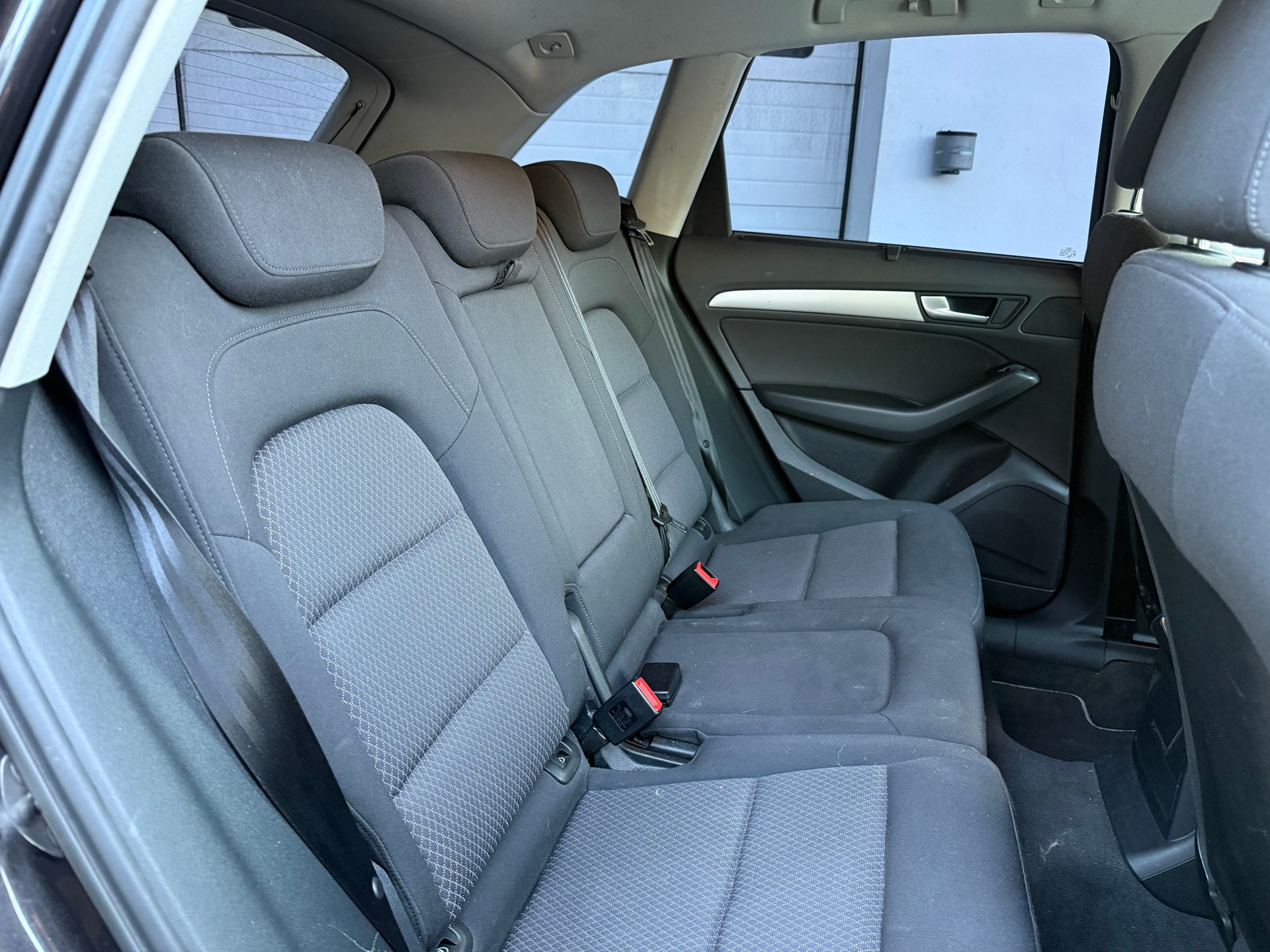 AUDI Q5 2.0 TDI-image-10