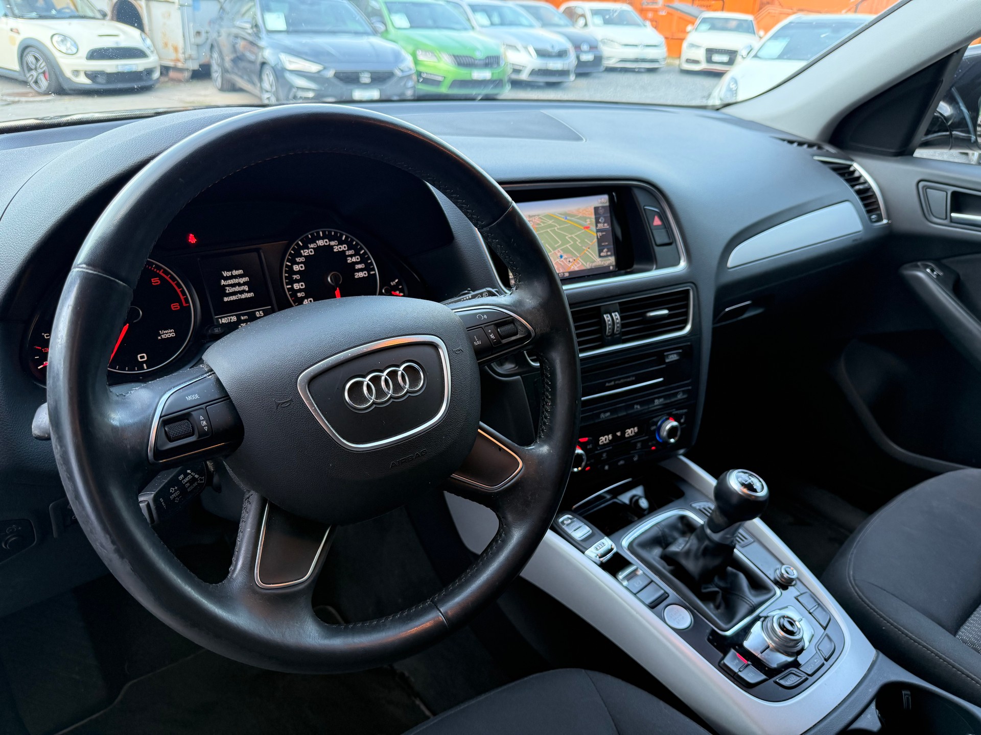 AUDI Q5 2.0 TDI-image-15