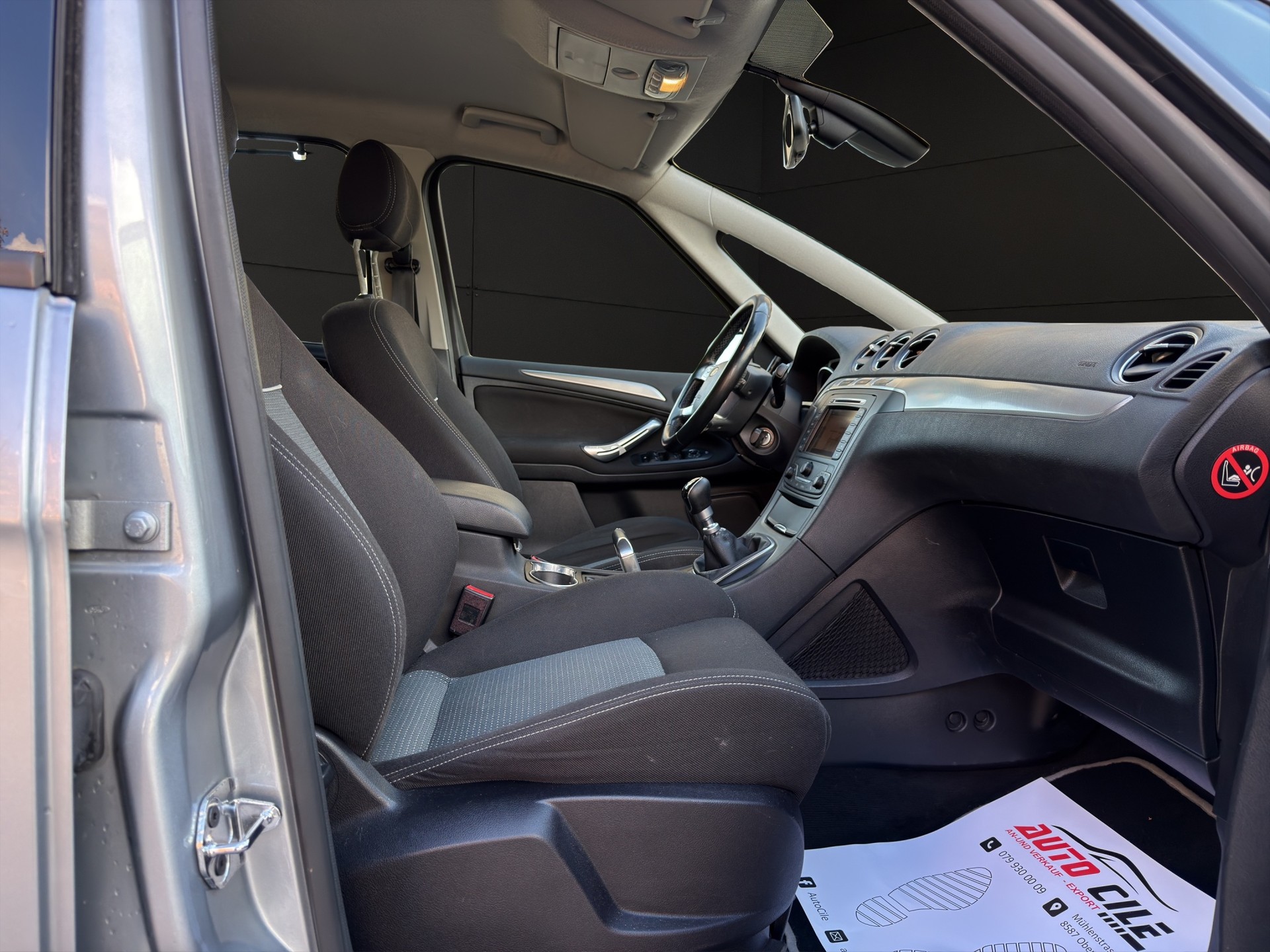 FORD S-Max 1.6 SCTi Family Edition-image-8