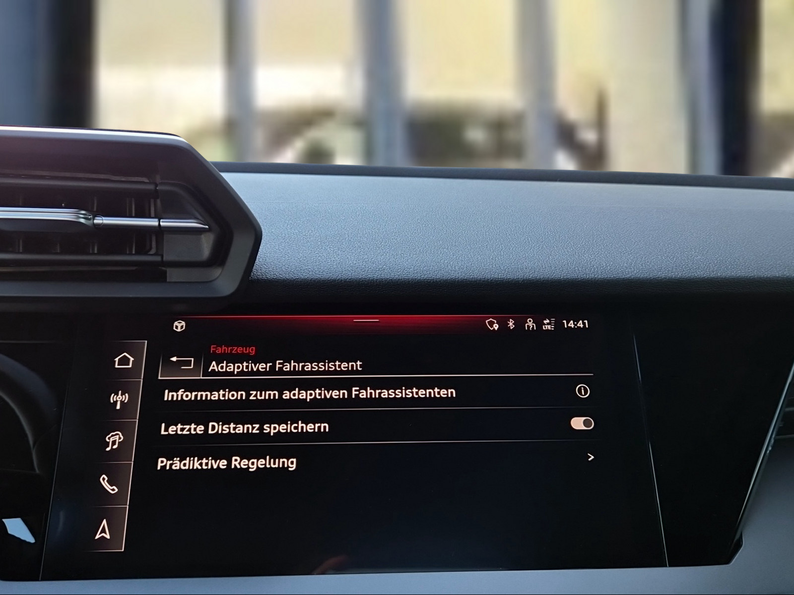 AUDI A3 Sportback 35 TFSI advanced Attractione S-tronic Navarrablau Metallic-image-15