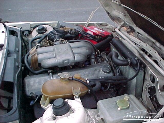 BMW 323 i E21-image-7
