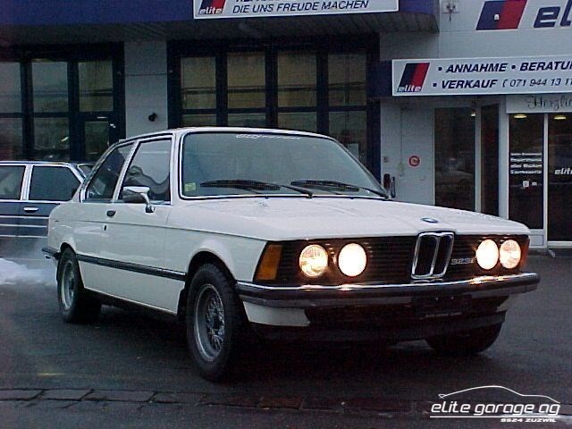 BMW 323 i E21-image-0