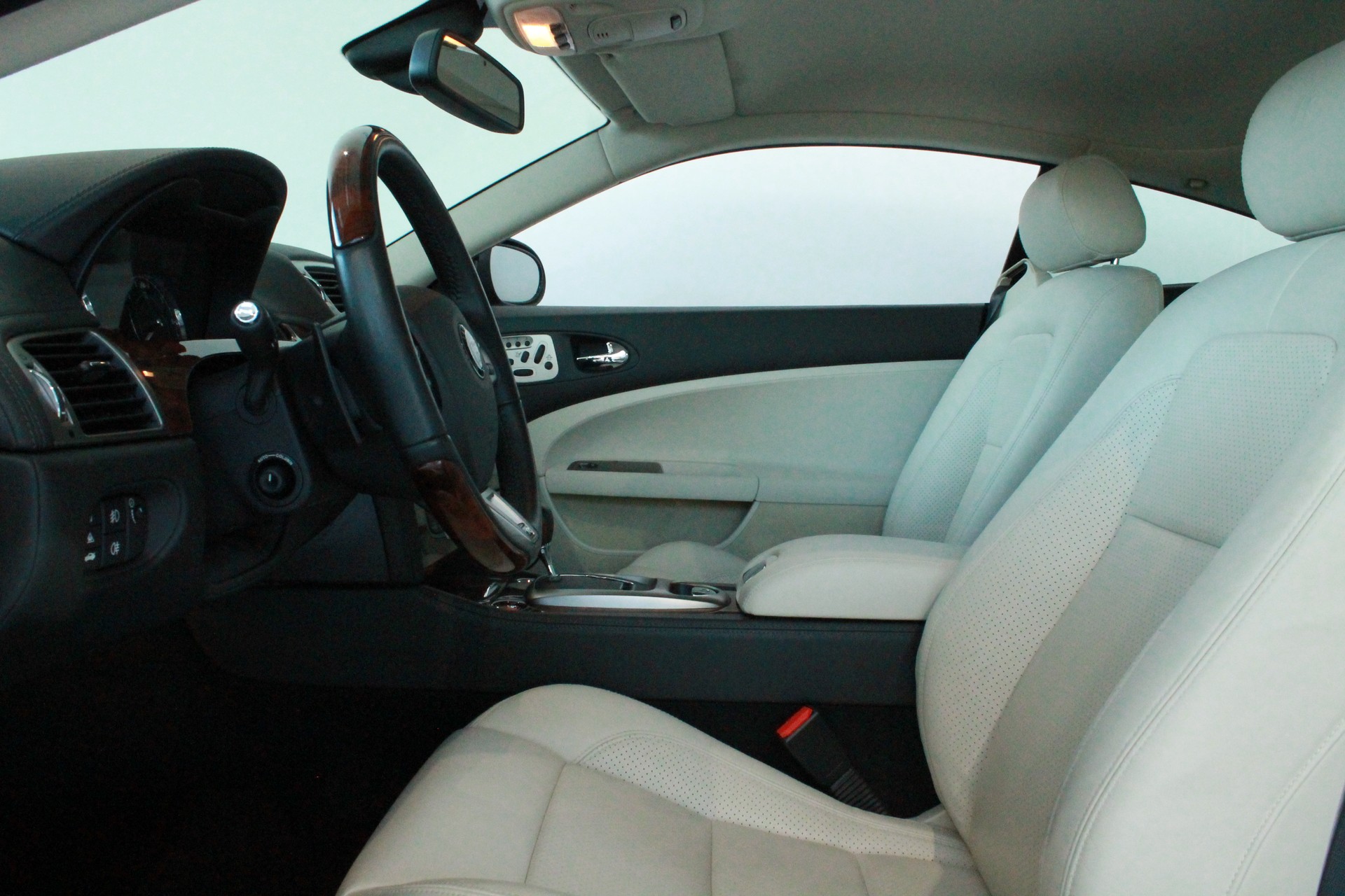 JAGUAR XKR 4.2 V8 SC Automatic-image-4