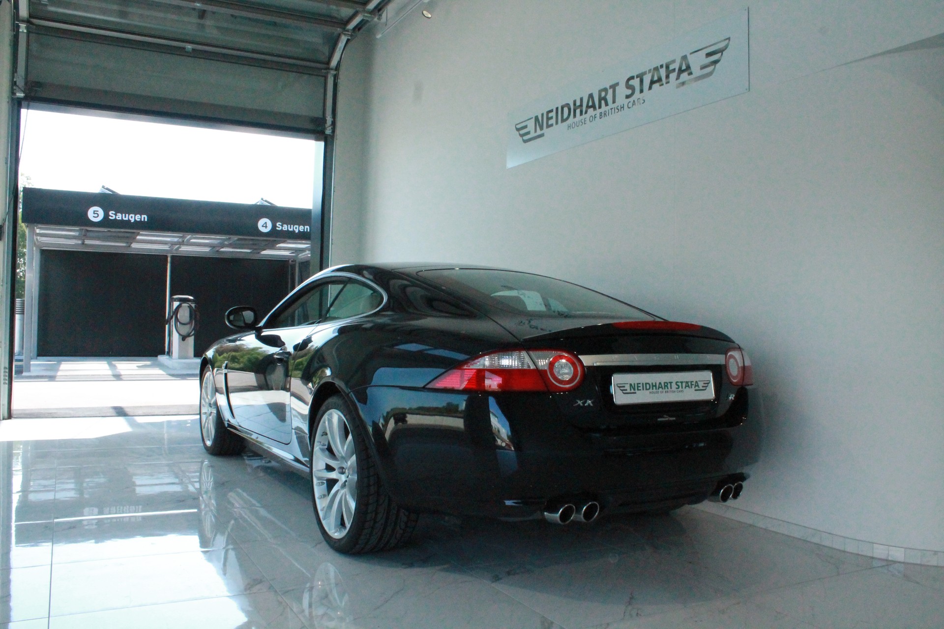 JAGUAR XKR 4.2 V8 SC Automatic-image-2