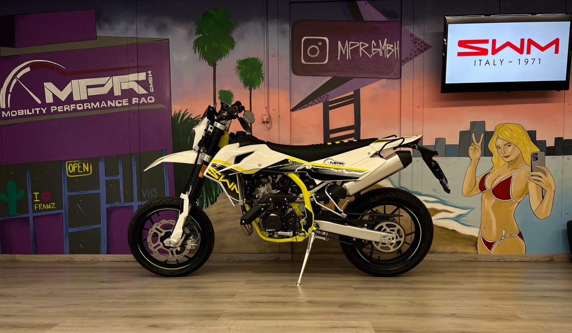SWM SM 125 R-showroom-element-1