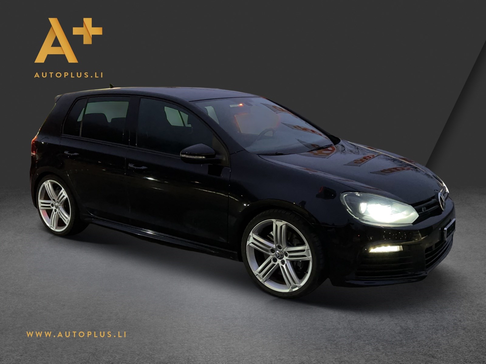VW Golf 2.0 TSI R 4Motion DSG-image-0