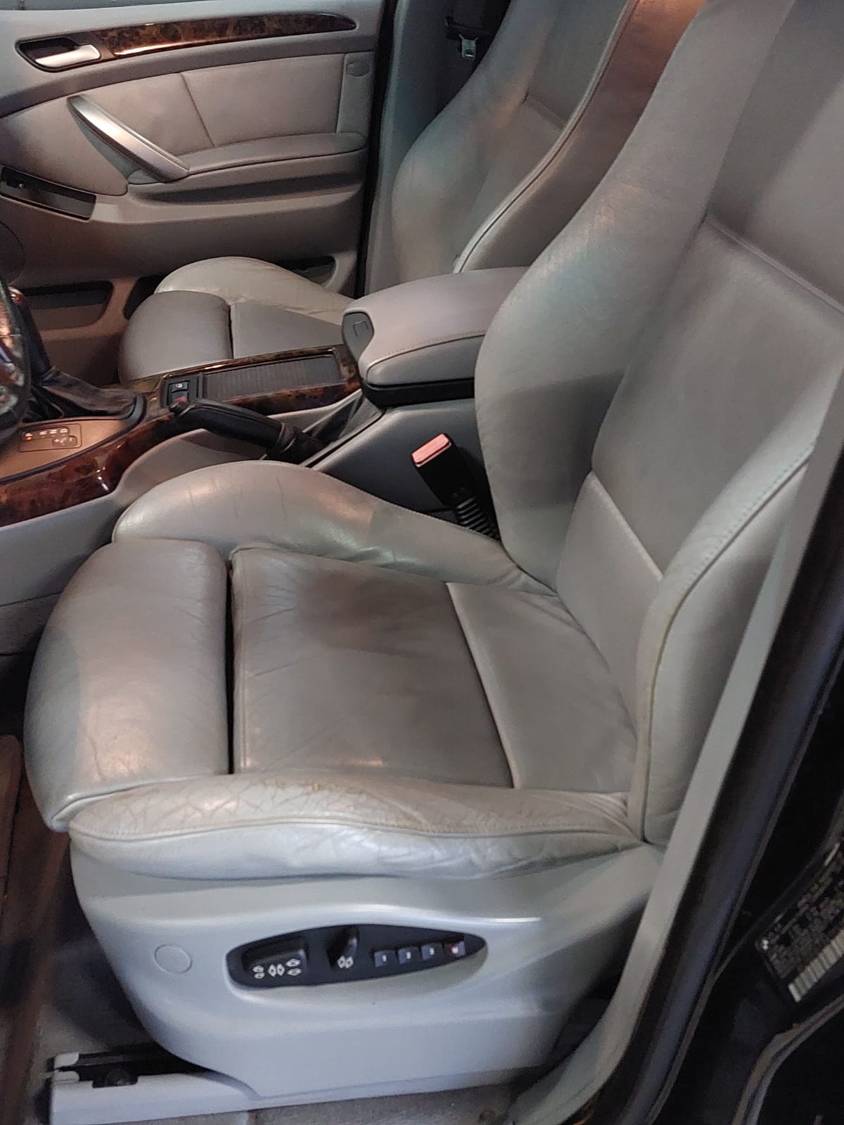 SBARRO X5 4.4 V8-image-4