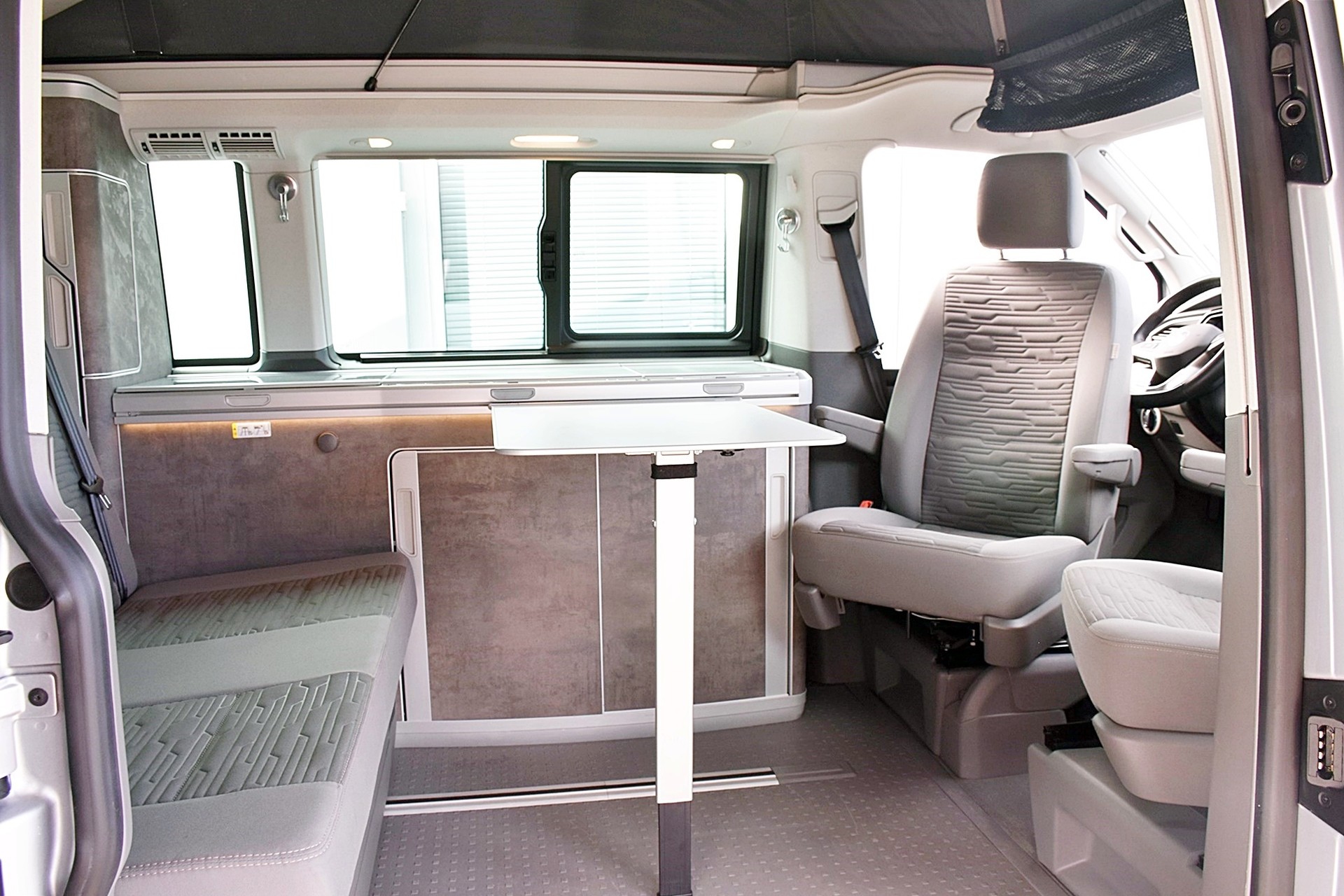 VW T6.1 CALIFORNIA 2,0 TDI DSG 4X4 OCEAN LIBERTY-image-10