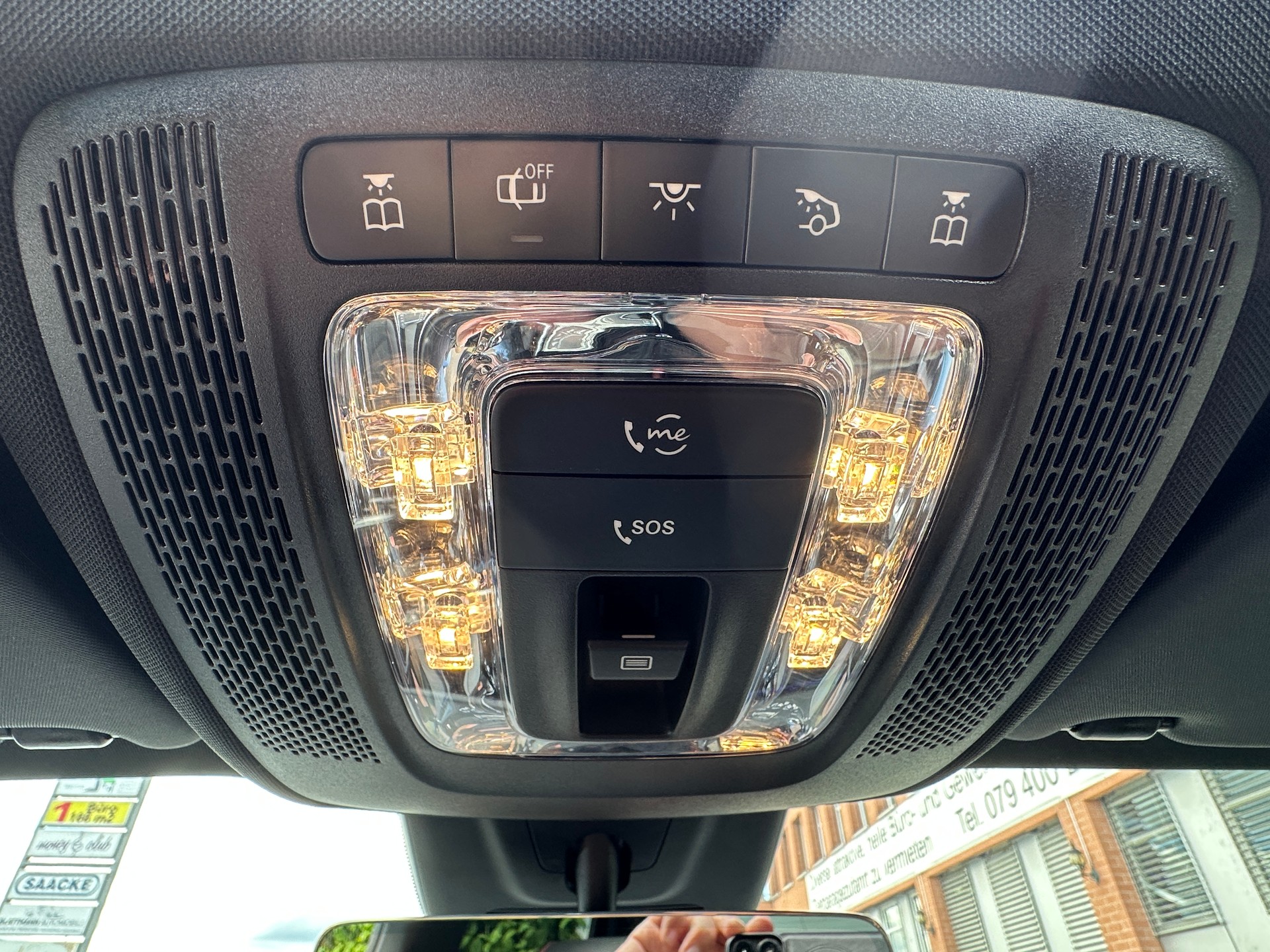 MERCEDES-BENZ B 200 AMG Line 7G-DCT-image-7