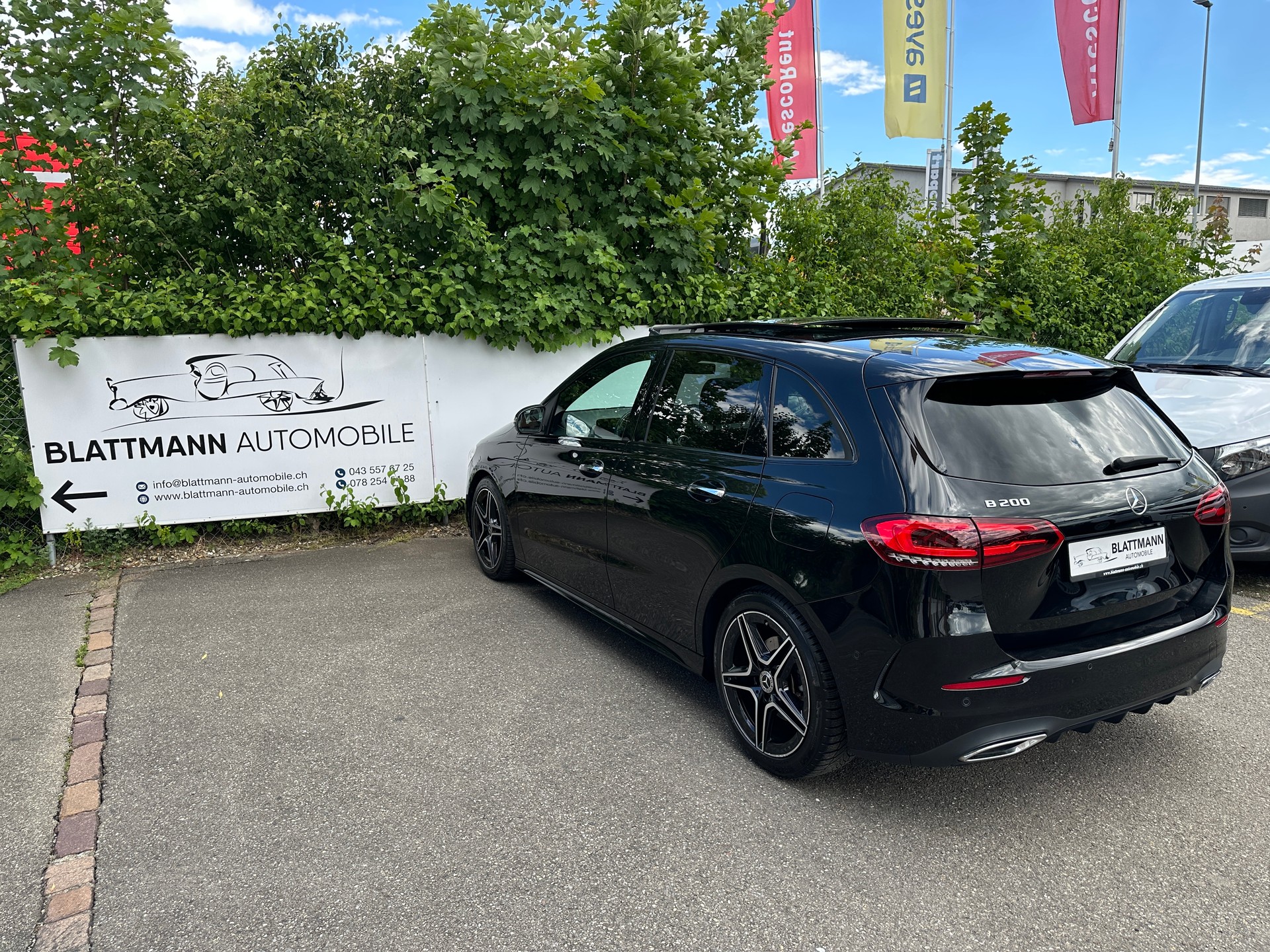 MERCEDES-BENZ B 200 AMG Line 7G-DCT-image-13